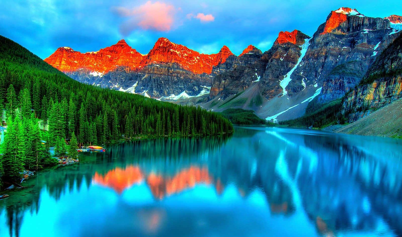 Beautiful Moraine Lake Picture — 1598x944 wallpaper