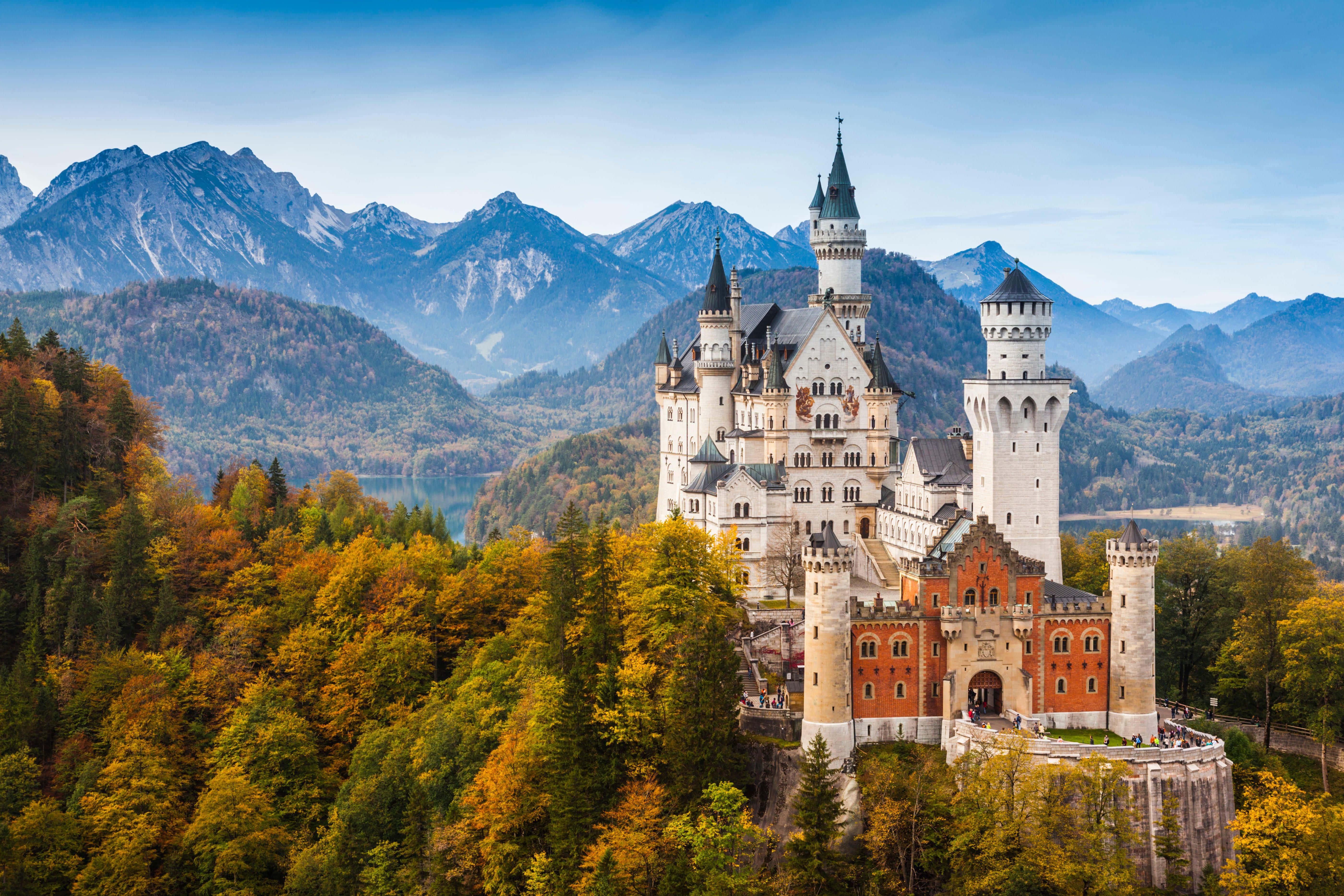 Beautiful Palace Picture — 5600x3733 wallpaper
