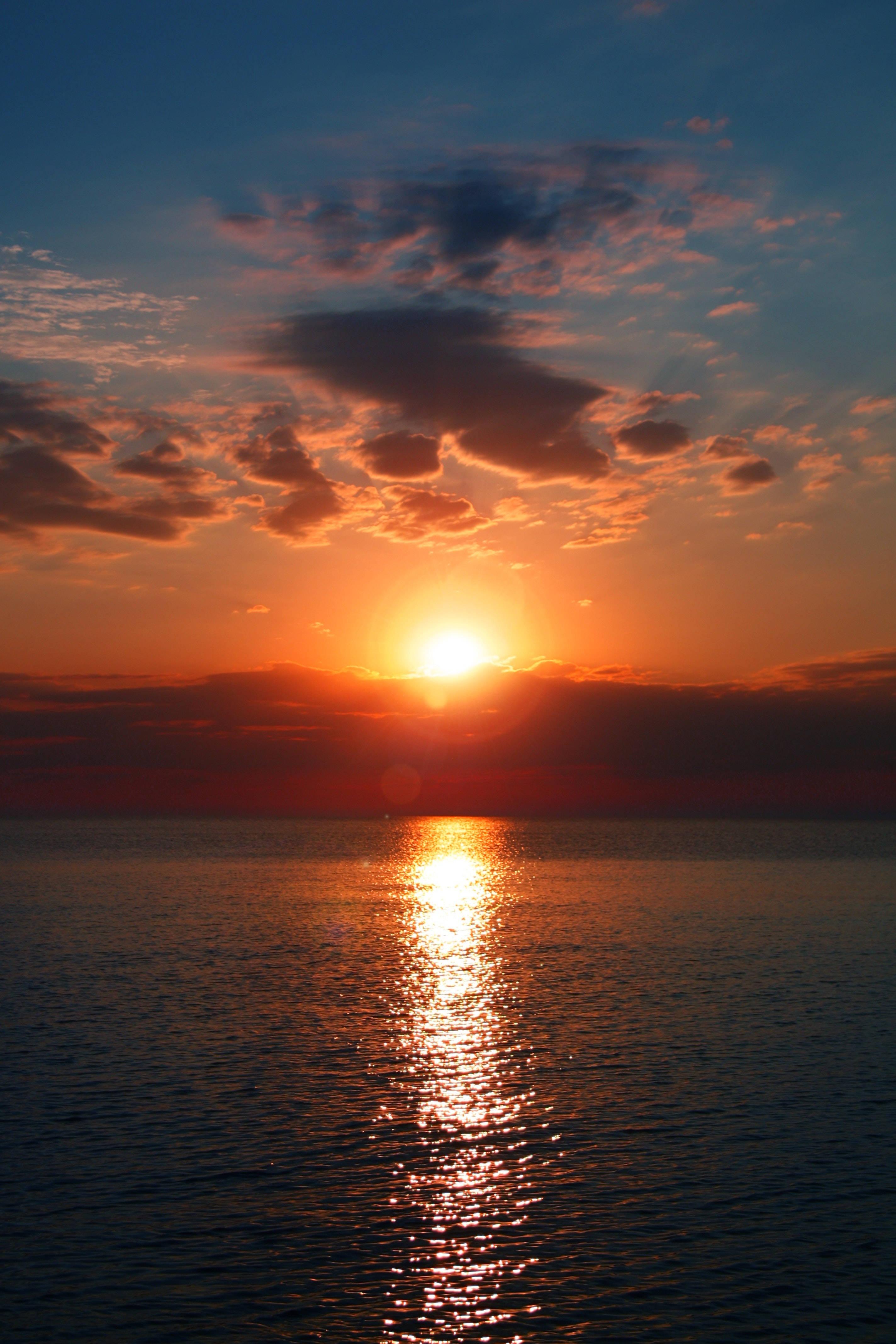 Beauty at the Touch of a Finger: The Android Sunrise — 2848x4272 wallpaper