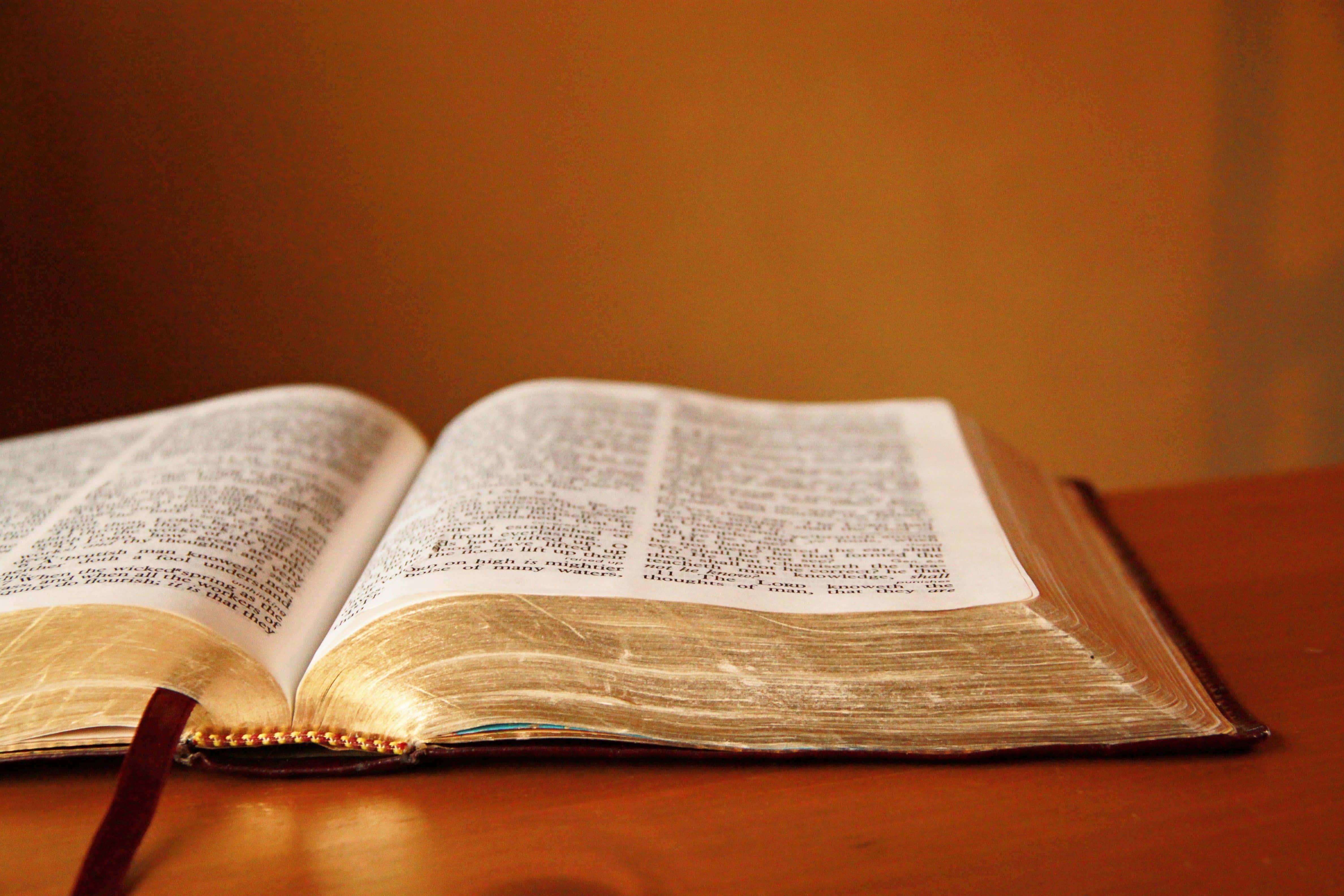 Bible Background — 4752x3168 wallpaper