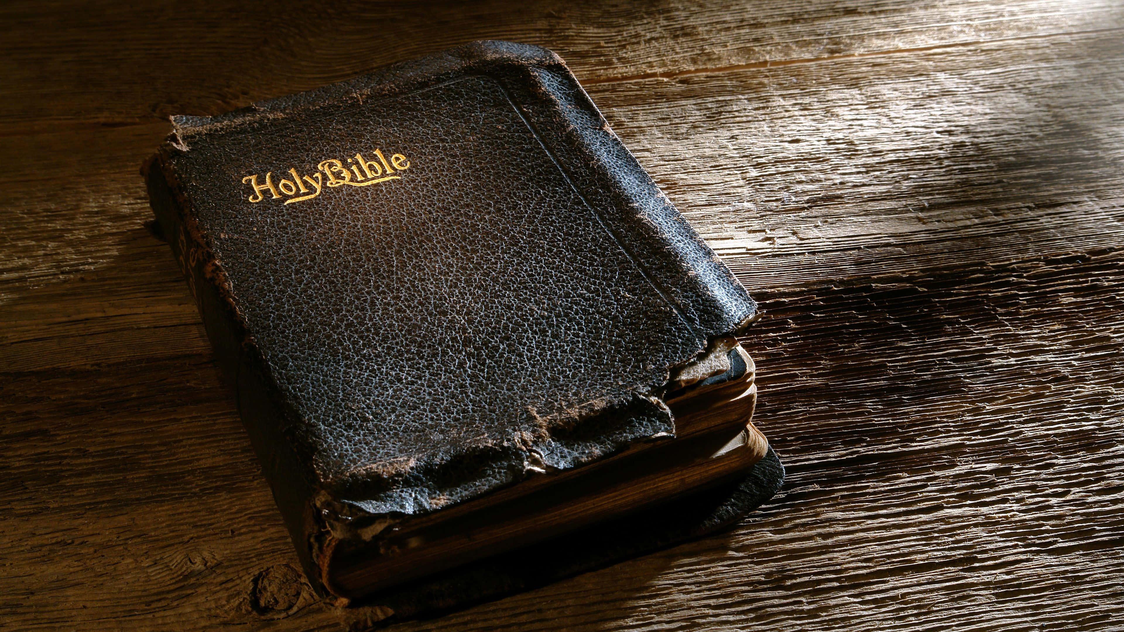 Bible Background — 3840x2160 wallpaper