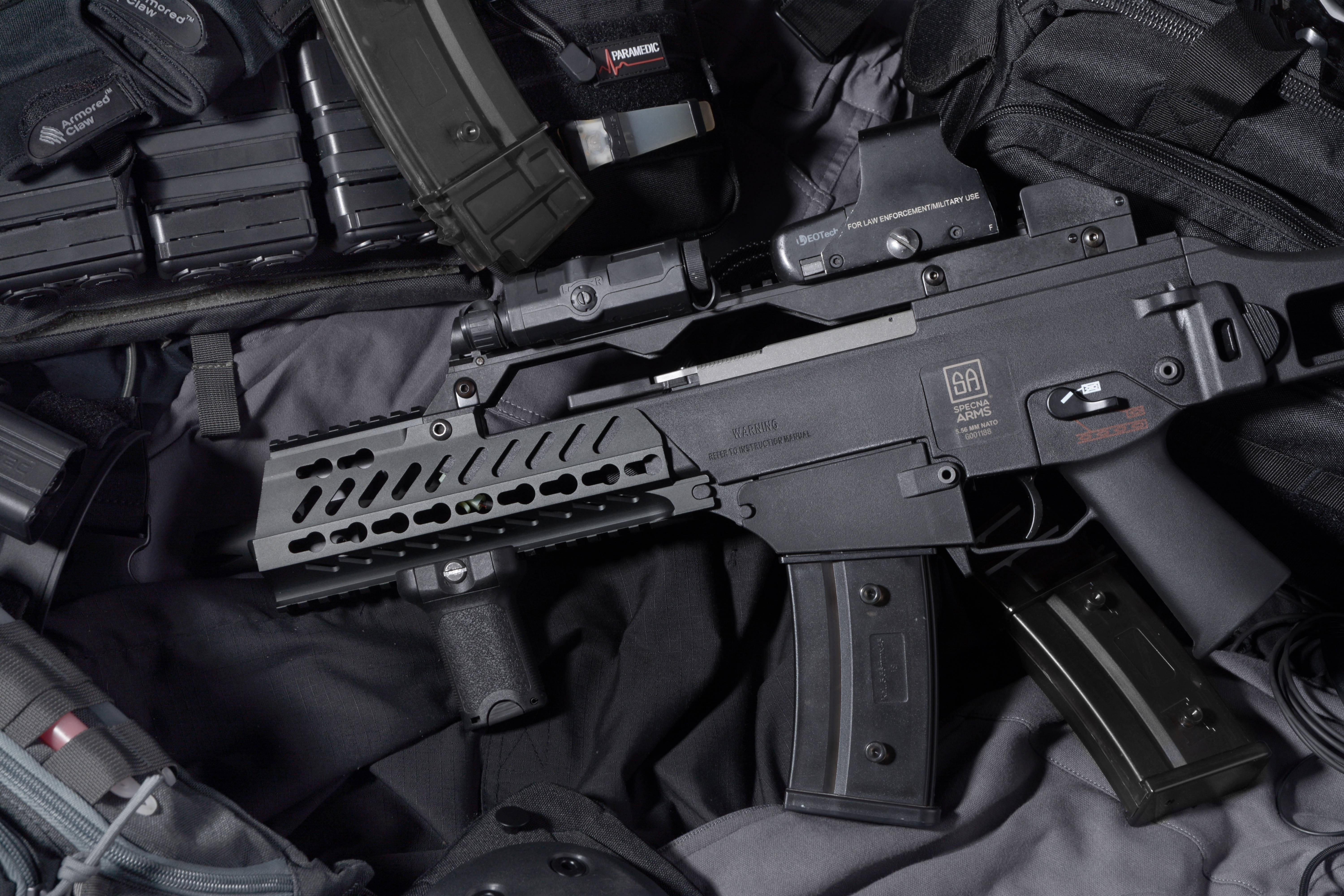 Black And Grey Gun — 6000x4000 wallpaper