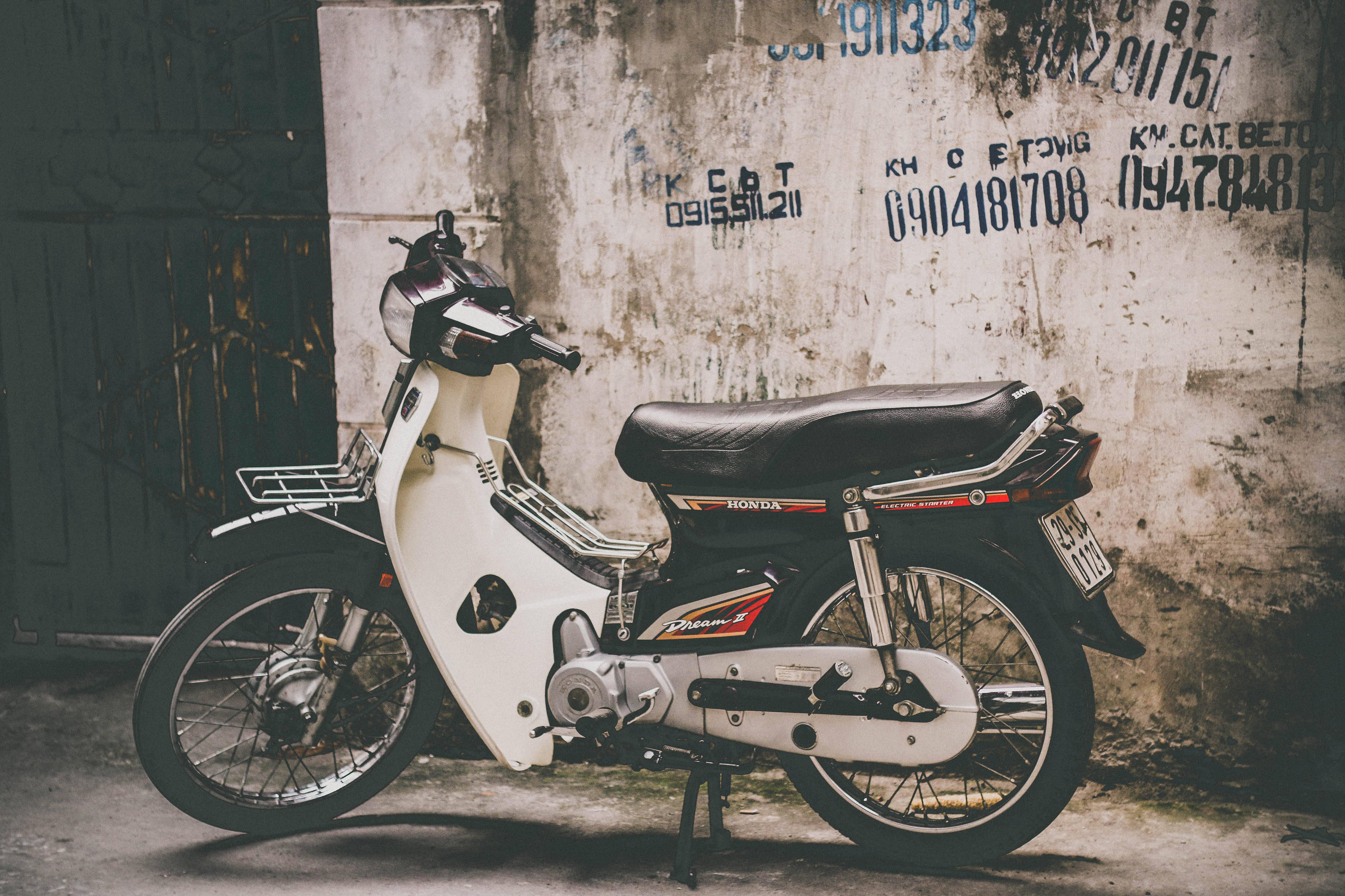 Black White Underbone Motorcycle — 5472x3648 wallpaper