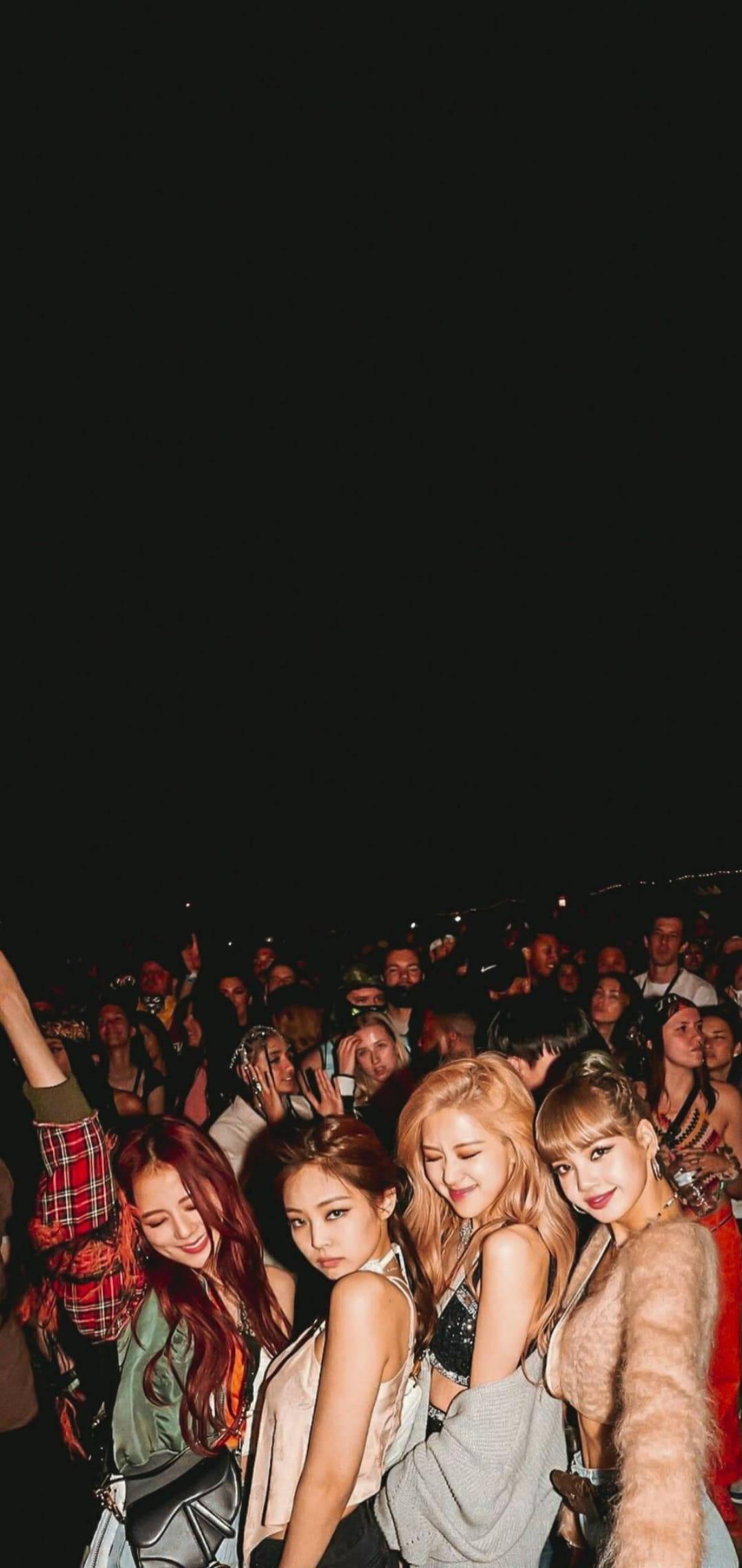 Blackpink Cute Group Photo Coachella 2019 — 1080x2280 wallpaper