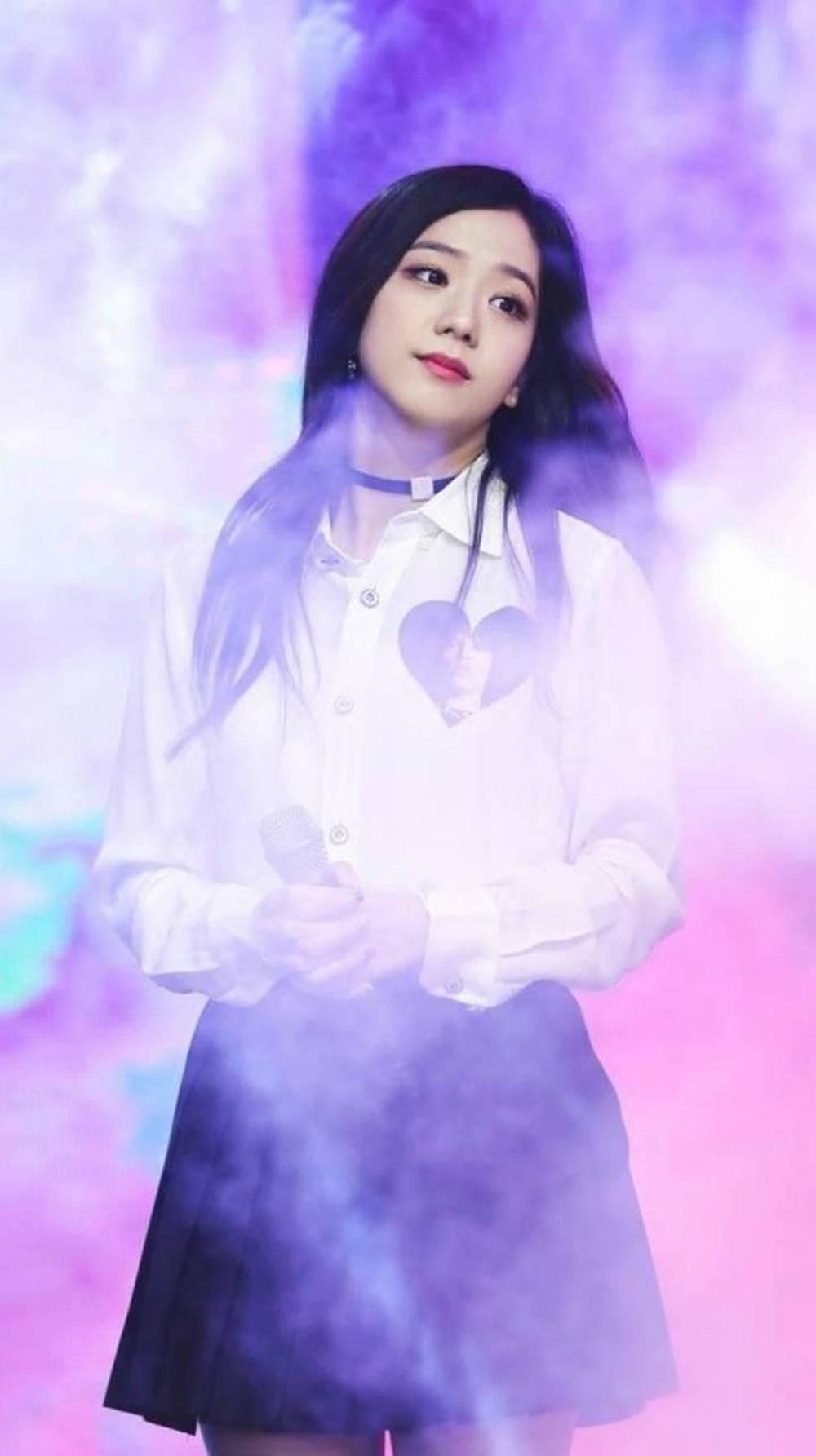 Blackpink Cute Jisoo On Stage — 1000x1785 wallpaper