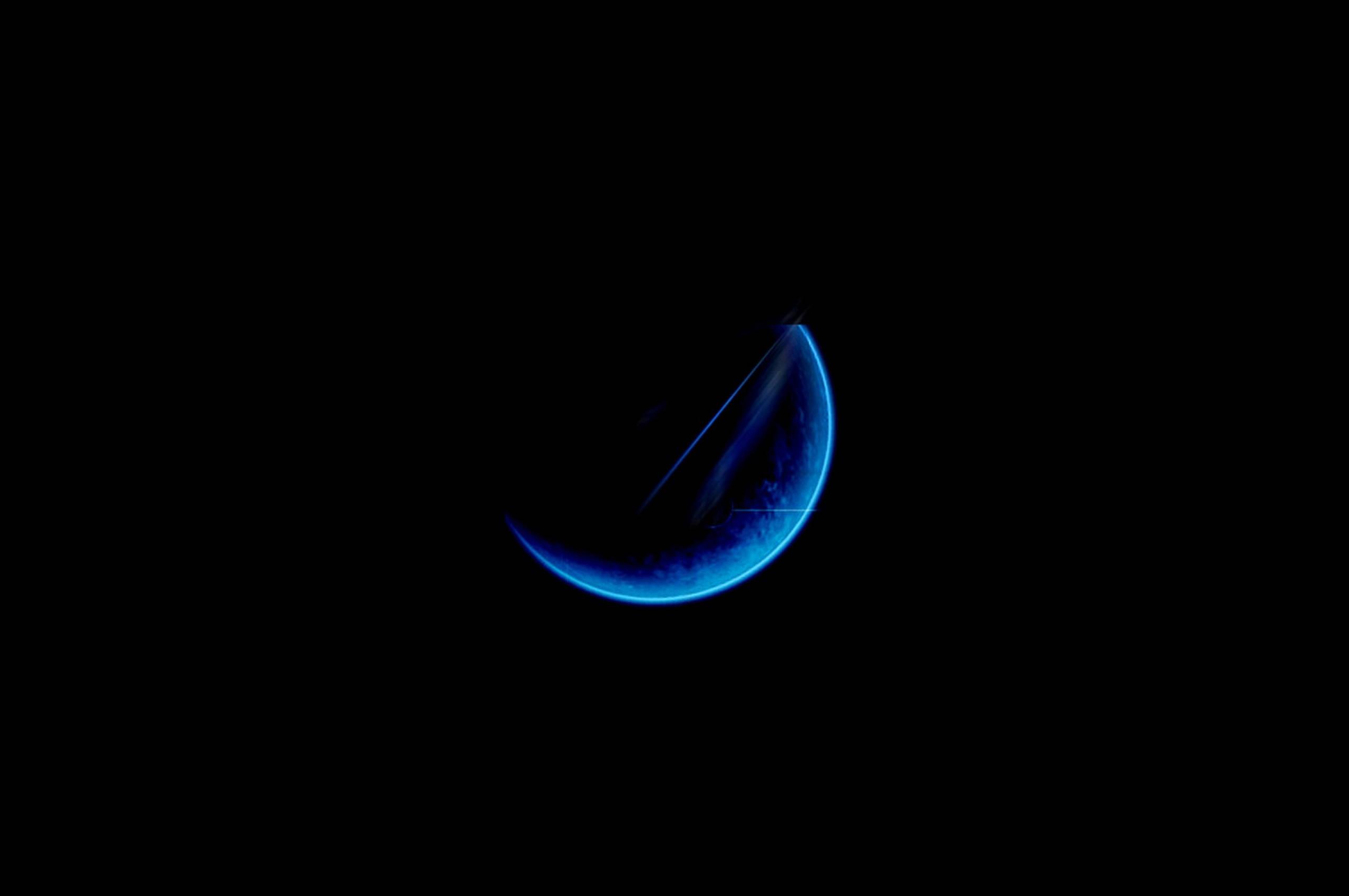 Blue Moon Aesthetic — 2560x1700 wallpaper