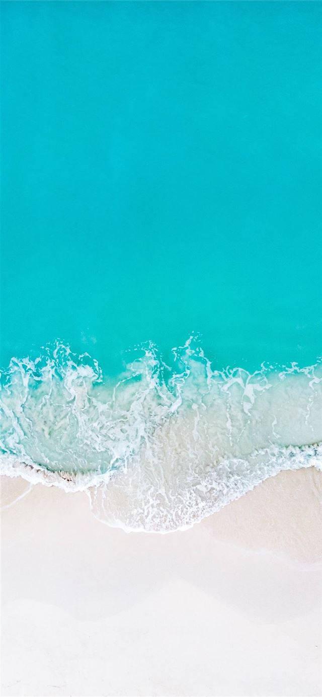 Blue Seas White Sand iPhone 11 — 640x1385 wallpaper