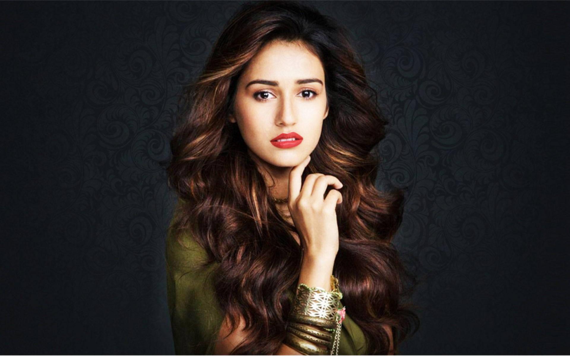 Bollywood Actress Disha Patani Portrait — 1920x1200 wallpaper