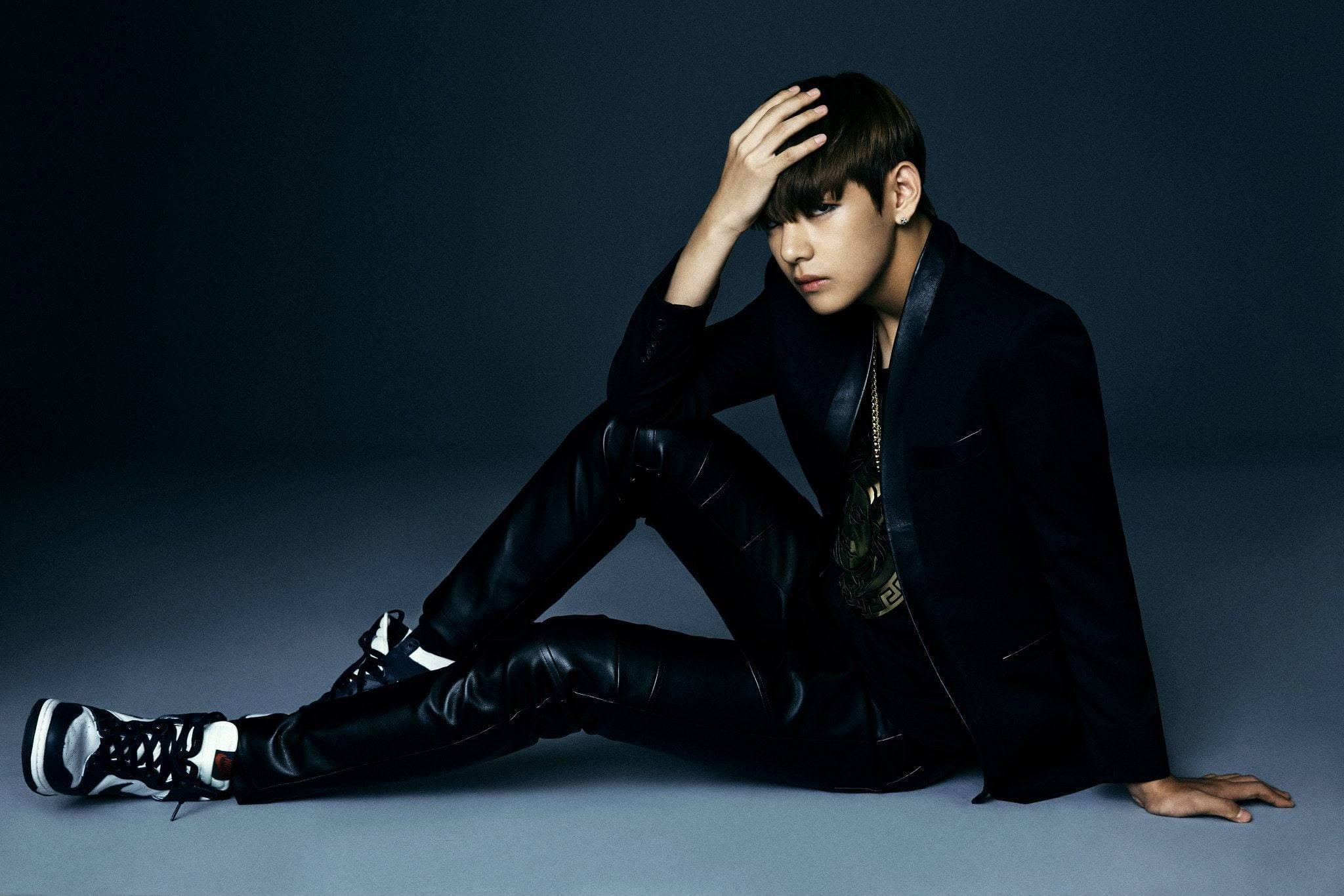 BTS Taehyung Dark And Wild — 2048x1366 wallpaper