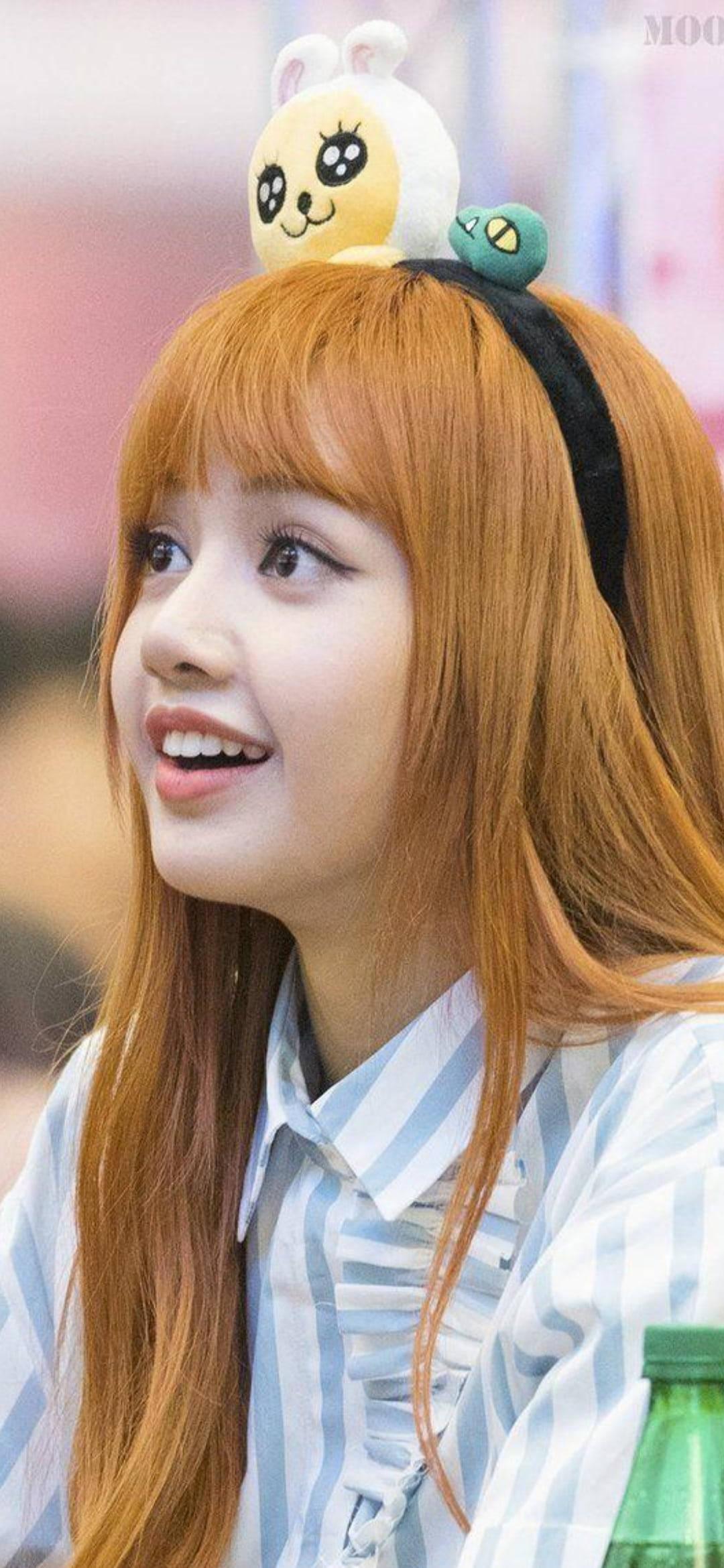 Bundang AK Plaza Lisa Blackpink HD — 1080x2340 wallpaper