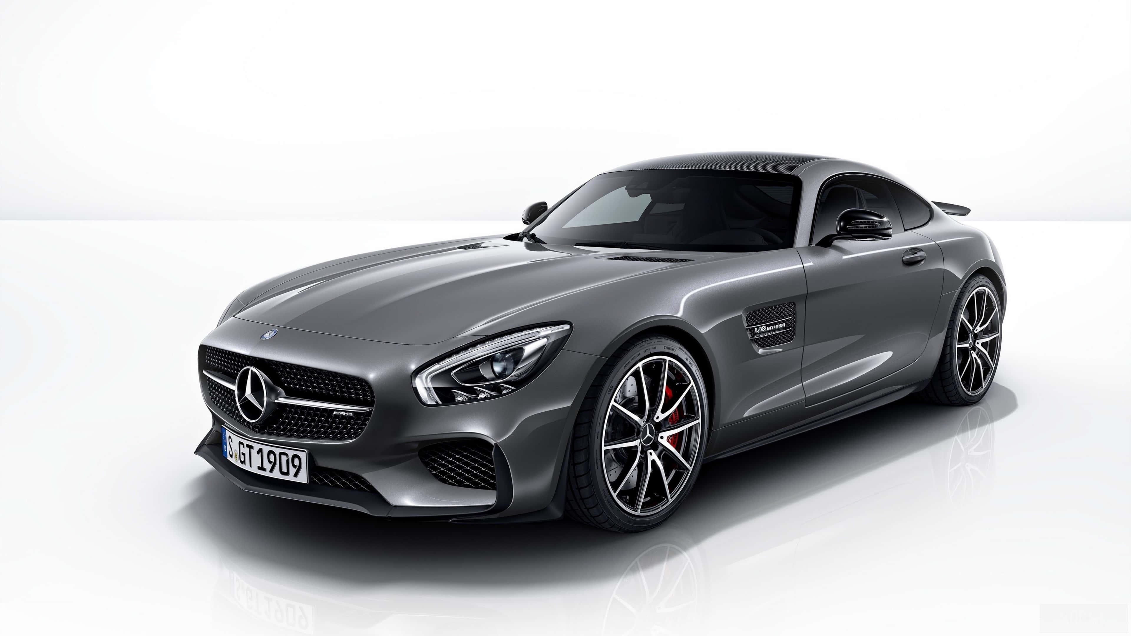 Captivating 4K Car Wallpaper — 3840x2160 wallpaper
