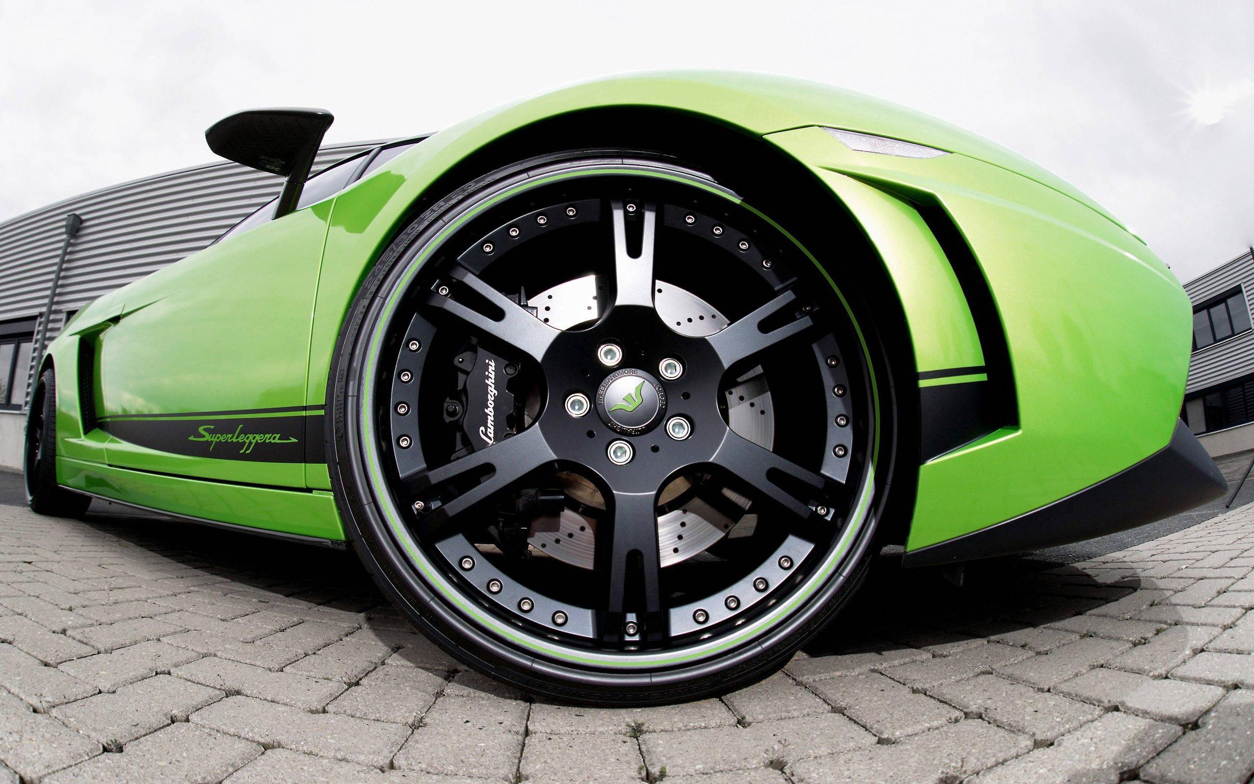 Catch a Fisheye View of this Green Lamborghini — 2560x1600 wallpaper