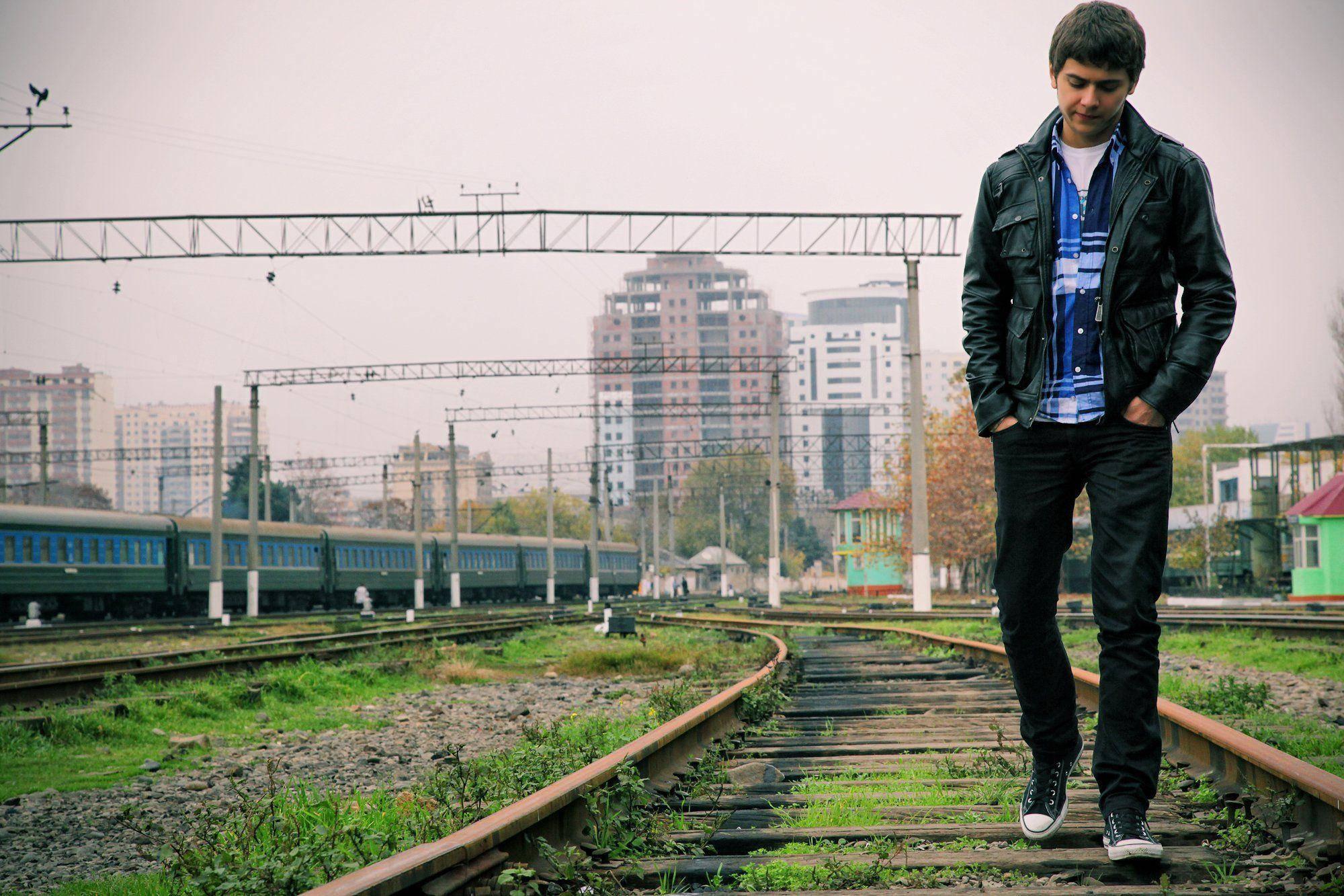 Charming Photograph Of Alone Boy — 2000x1333 wallpaper
