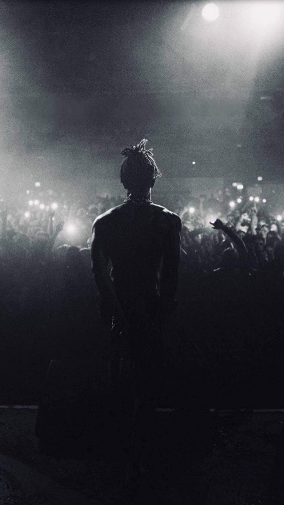 Cool Xxxtentacion On Stage With Fans — 1080x1920 wallpaper