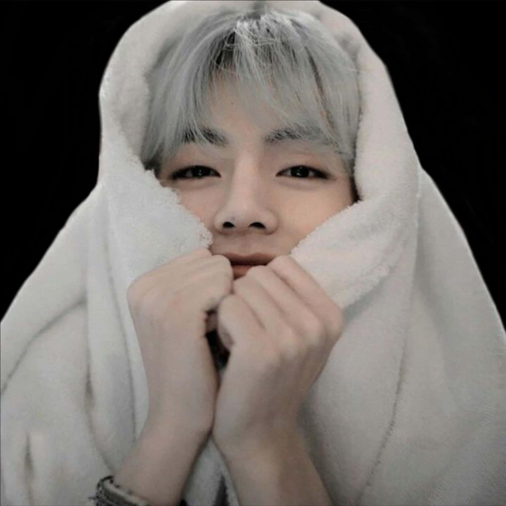 Cozy_ Blanket_ Hug — 1768x1769 wallpaper