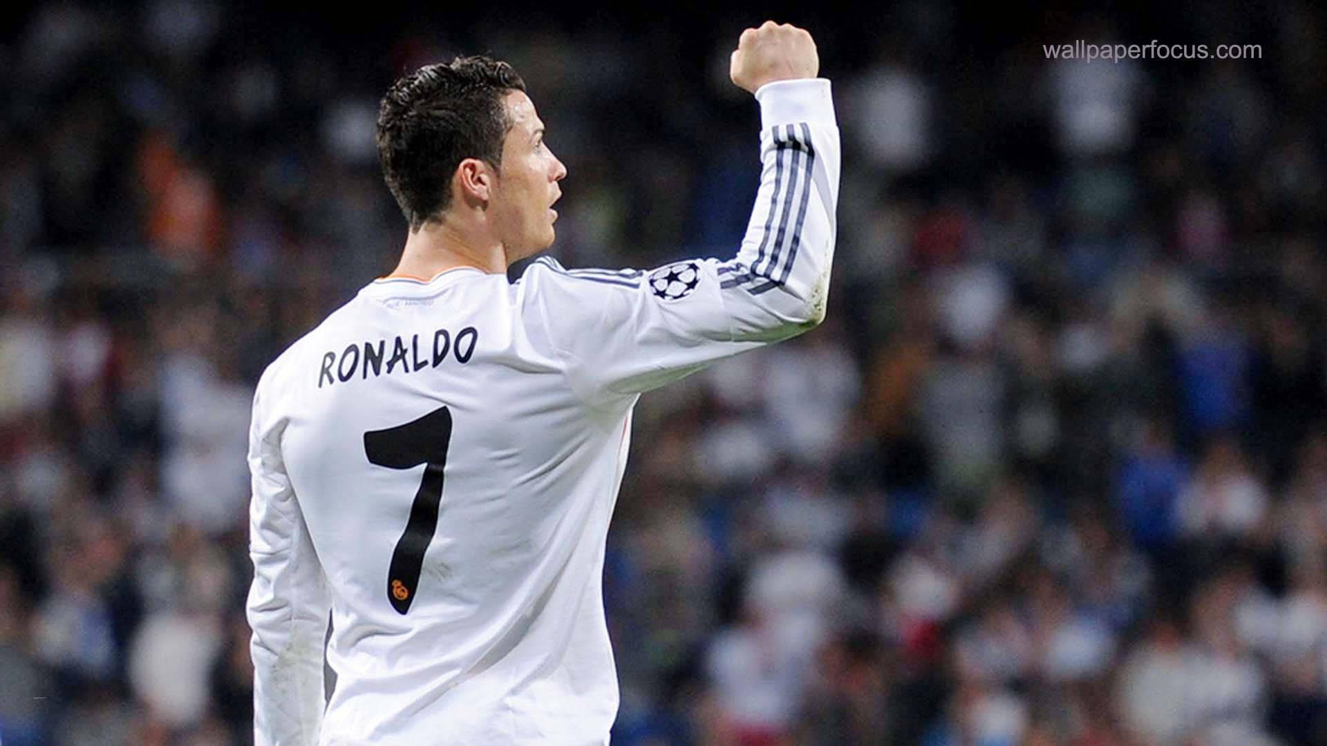 Cristiano Ronaldo celebrates a goal.
