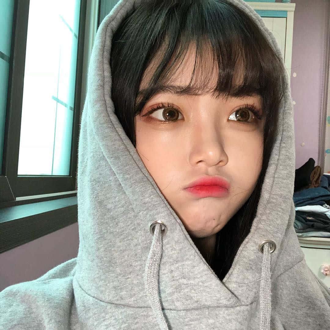 Cute Aesthetic pictures — 1080x1080 wallpaper