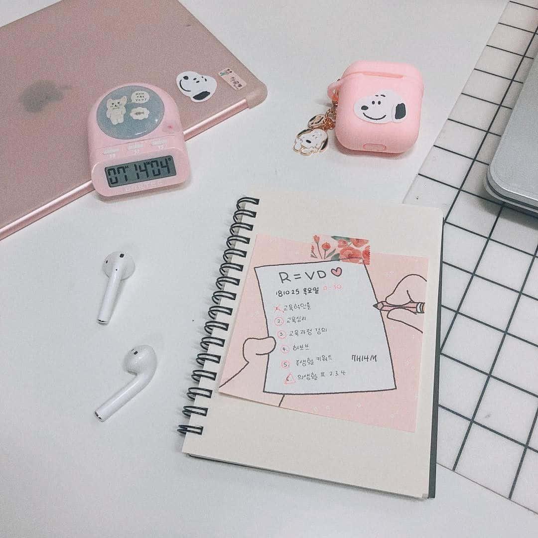 Cute Aesthetic pictures — 1080x1080 wallpaper