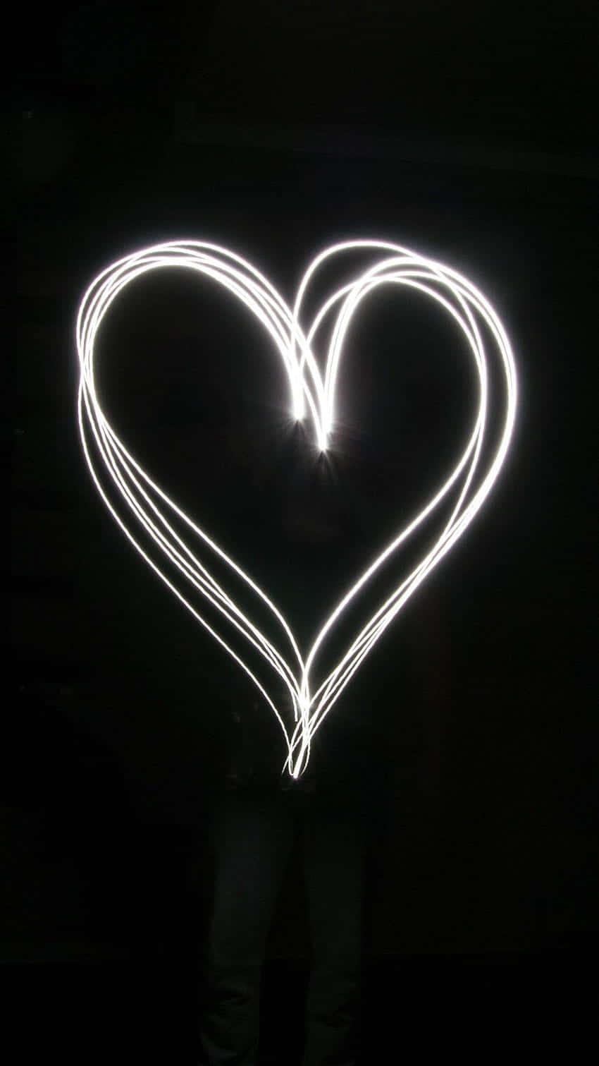 Dark Aesthetic Heart Light Picture — 850x1511 wallpaper