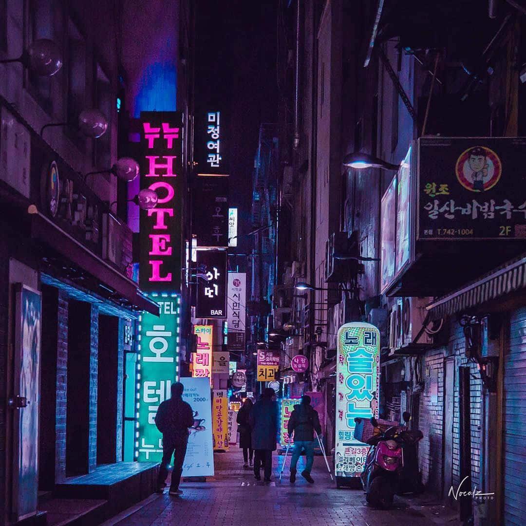 Dark Aesthetic Neon Street Picture — 1080x1080 wallpaper
