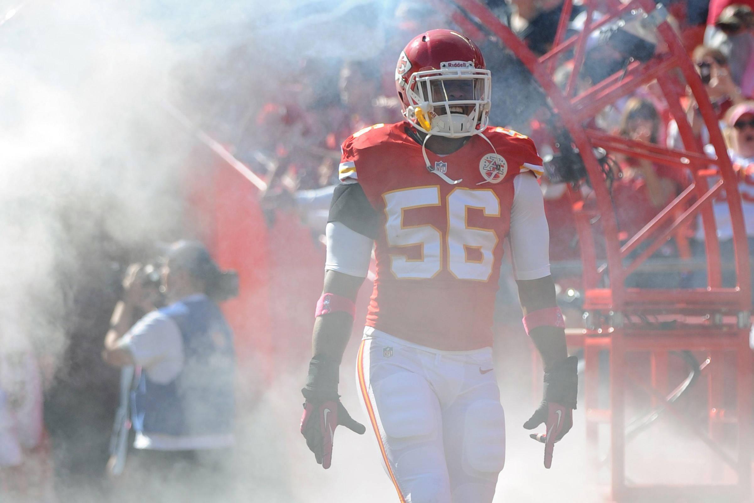 Derrick Johnson KC Chiefs — 2400x1600 wallpaper