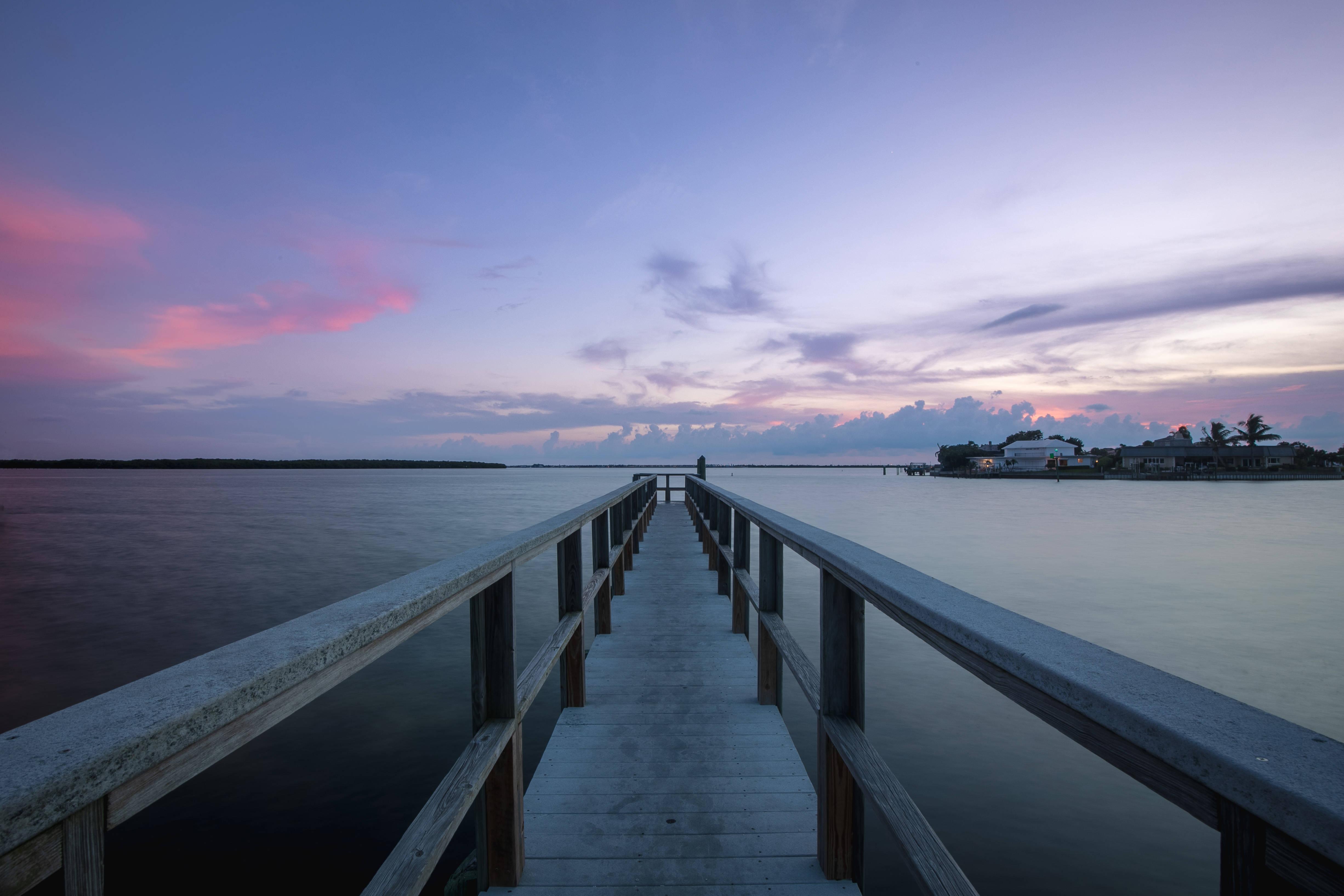 Enjoying a serene view of a bridge under a beautiful sky — 4904x3269 wallpaper