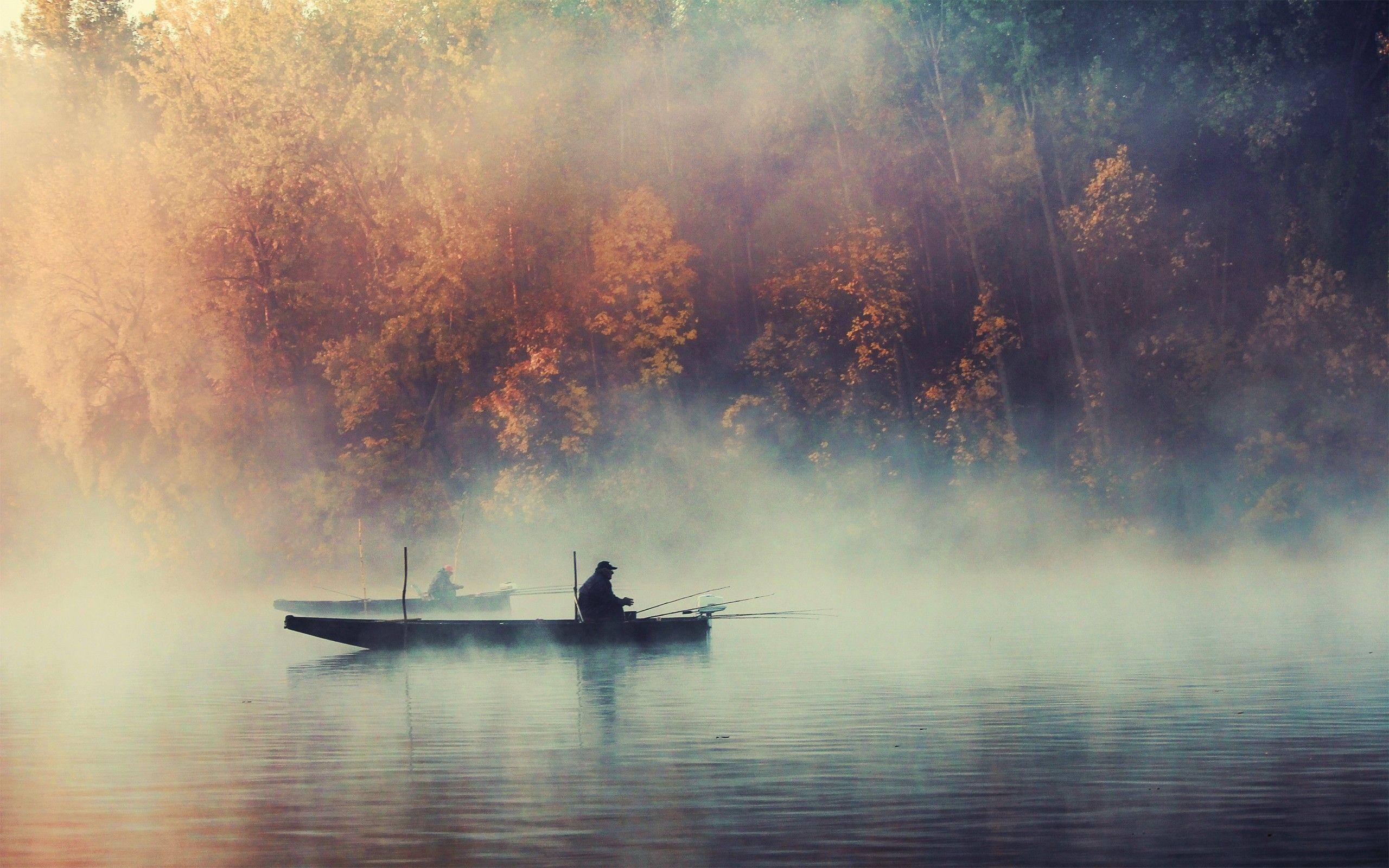 Enjoying an Early Morning Fishing Trip in a Misty Lake — 2560x1600 wallpaper