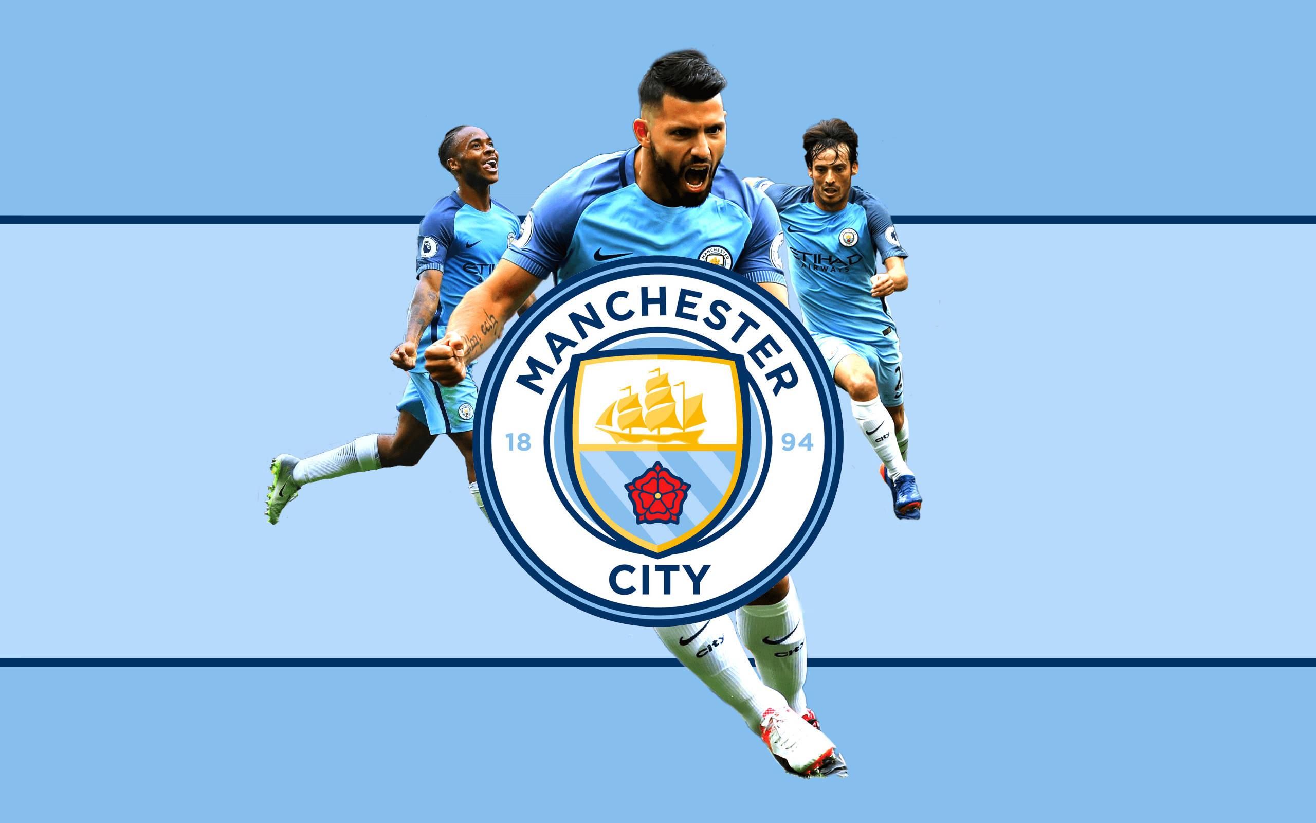 Enjoying success together: Manchester City players celebrating their victory — 2560x1600 wallpaper