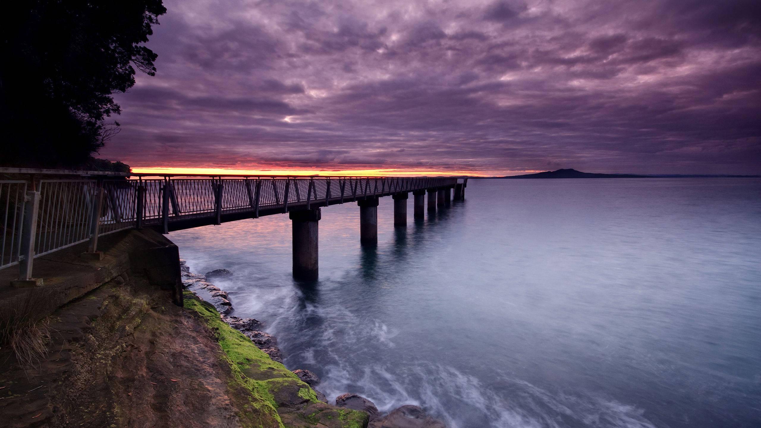 Enjoying the Ocean View at Sunset — 2560x1440 wallpaper