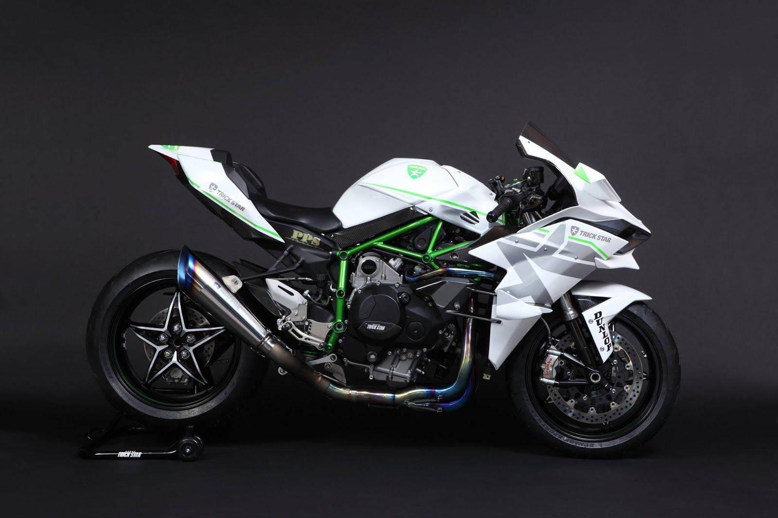 Exhilarating Power - The White and Black Kawasaki H2R — 1600x1066 wallpaper