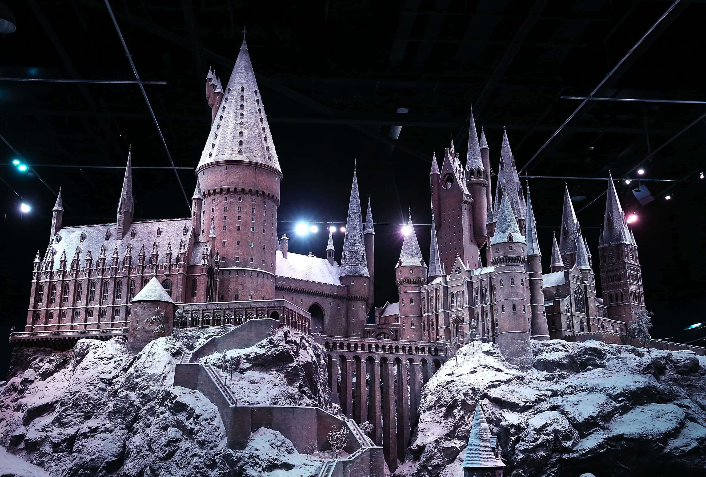 Experience Magic and Wonder at Hogwarts — 3000x2028 wallpaper