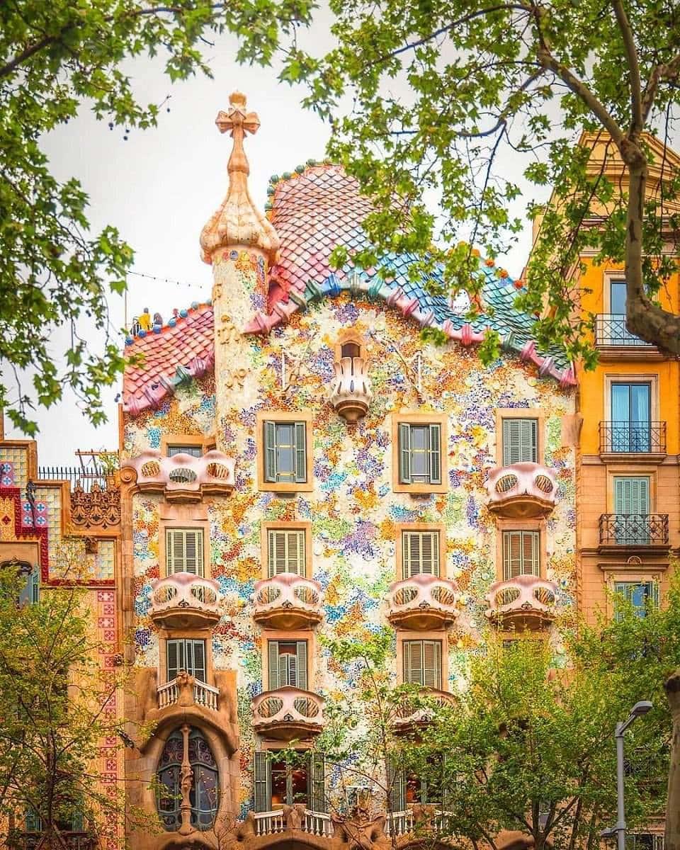 Experience the charm of Barcelona — 960x1200 wallpaper