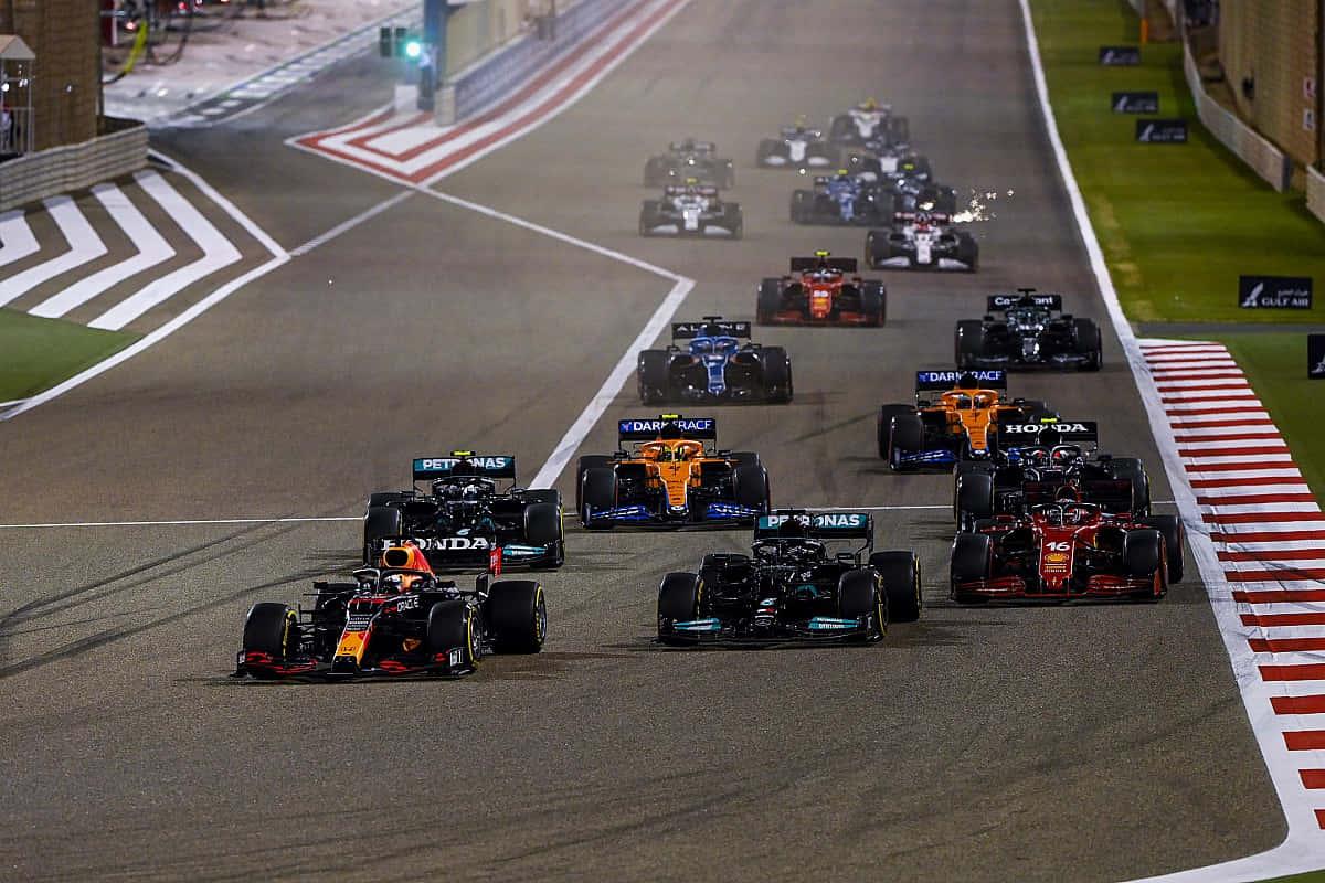 Experience the Excitement of F1 Racing — 1200x800 wallpaper