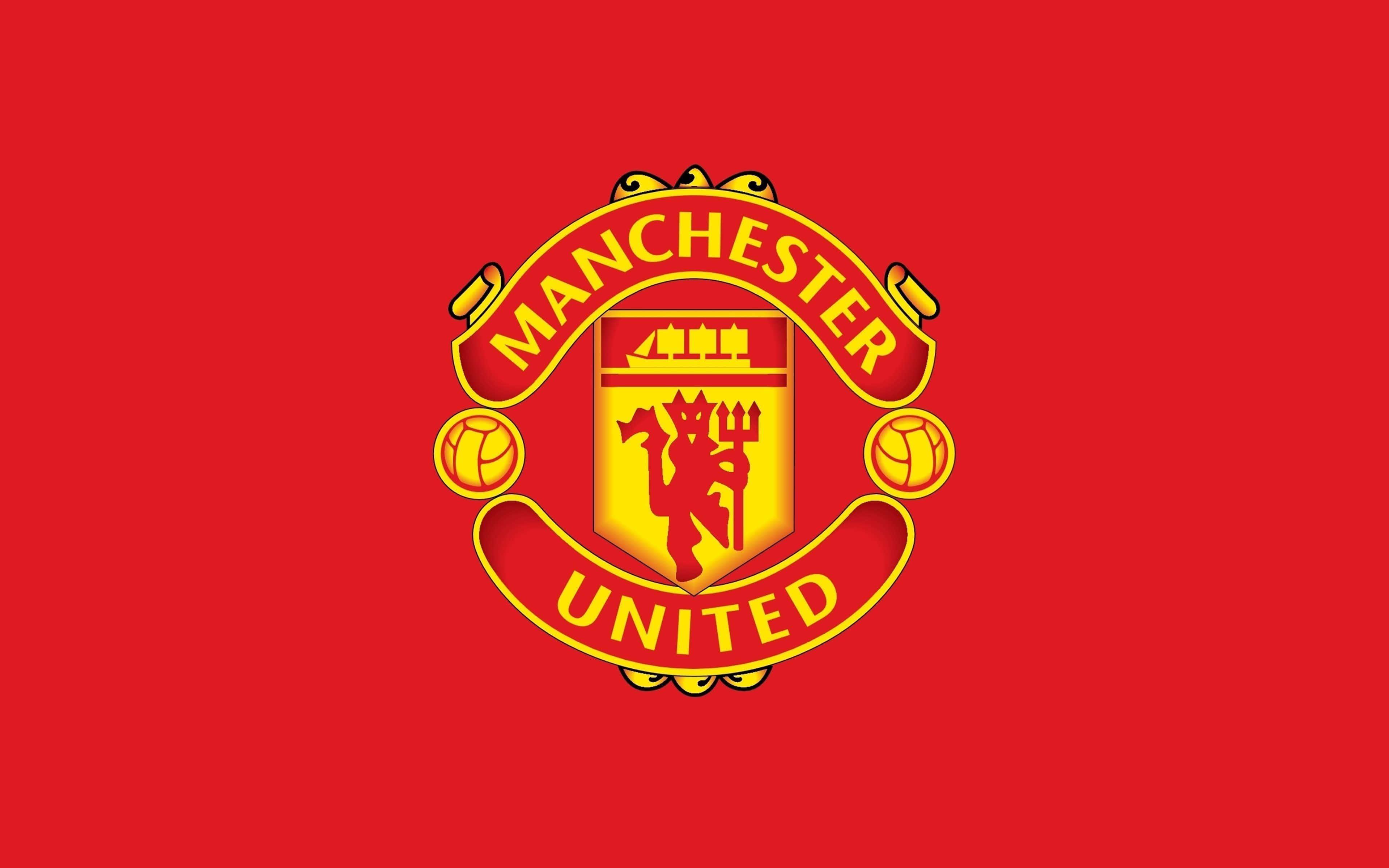 Experience the thrill of Old Trafford with Manchester United — 3840x2400 wallpaper