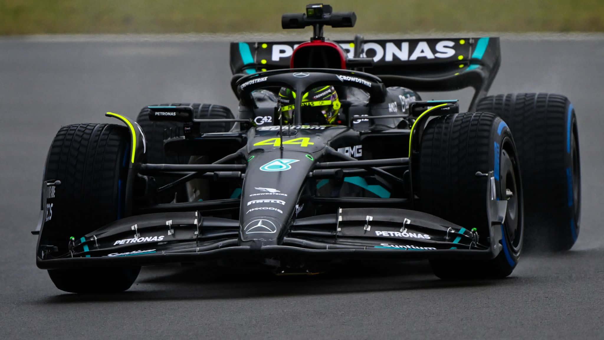 F1 pictures — 2048x1152 wallpaper