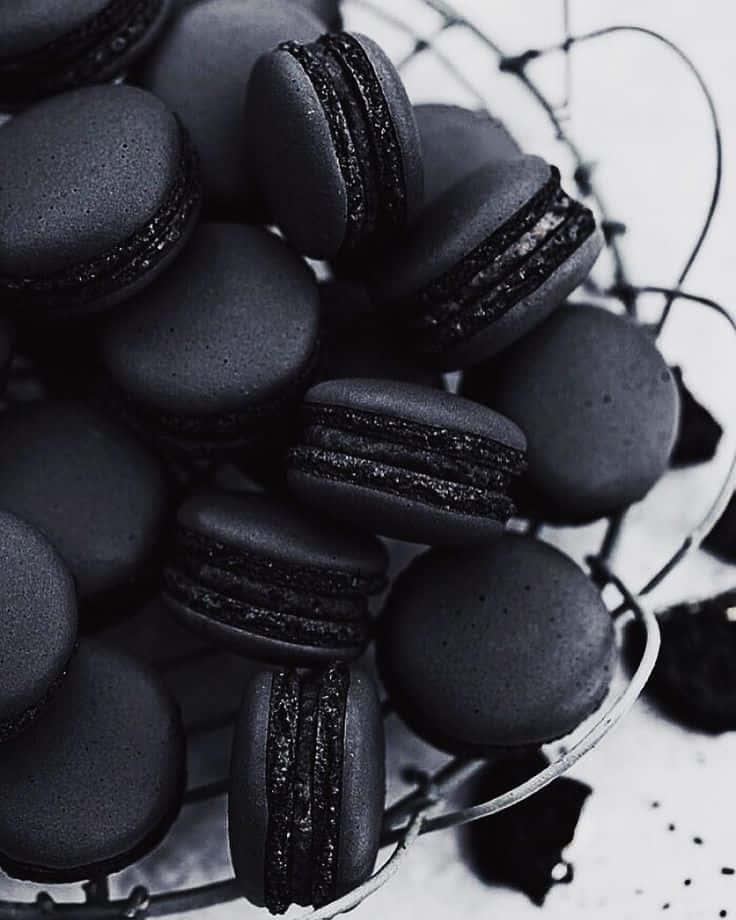 Feeling the vibrancy of Black. — 736x920 wallpaper