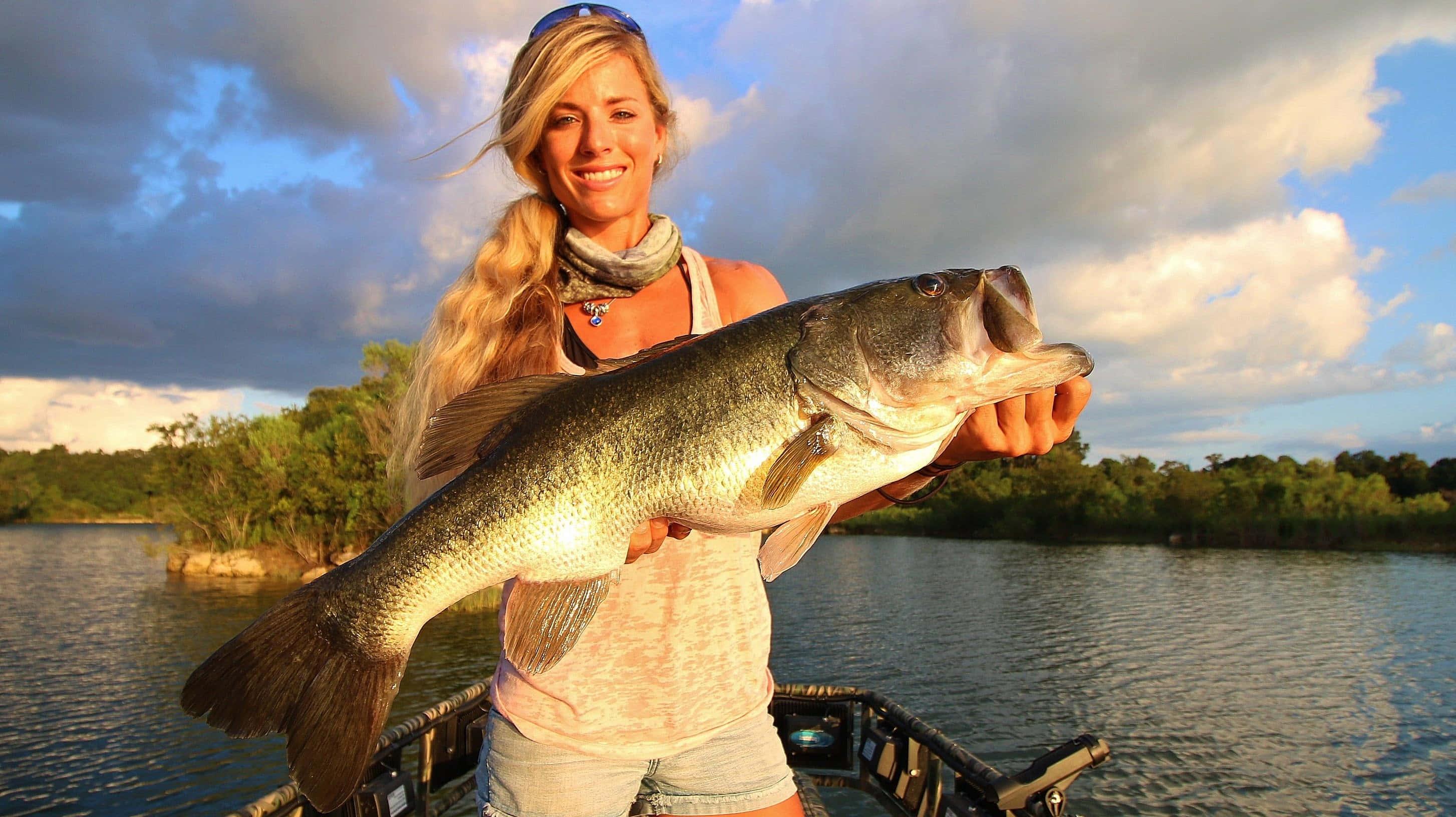 Fishing pictures — 2907x1632 wallpaper