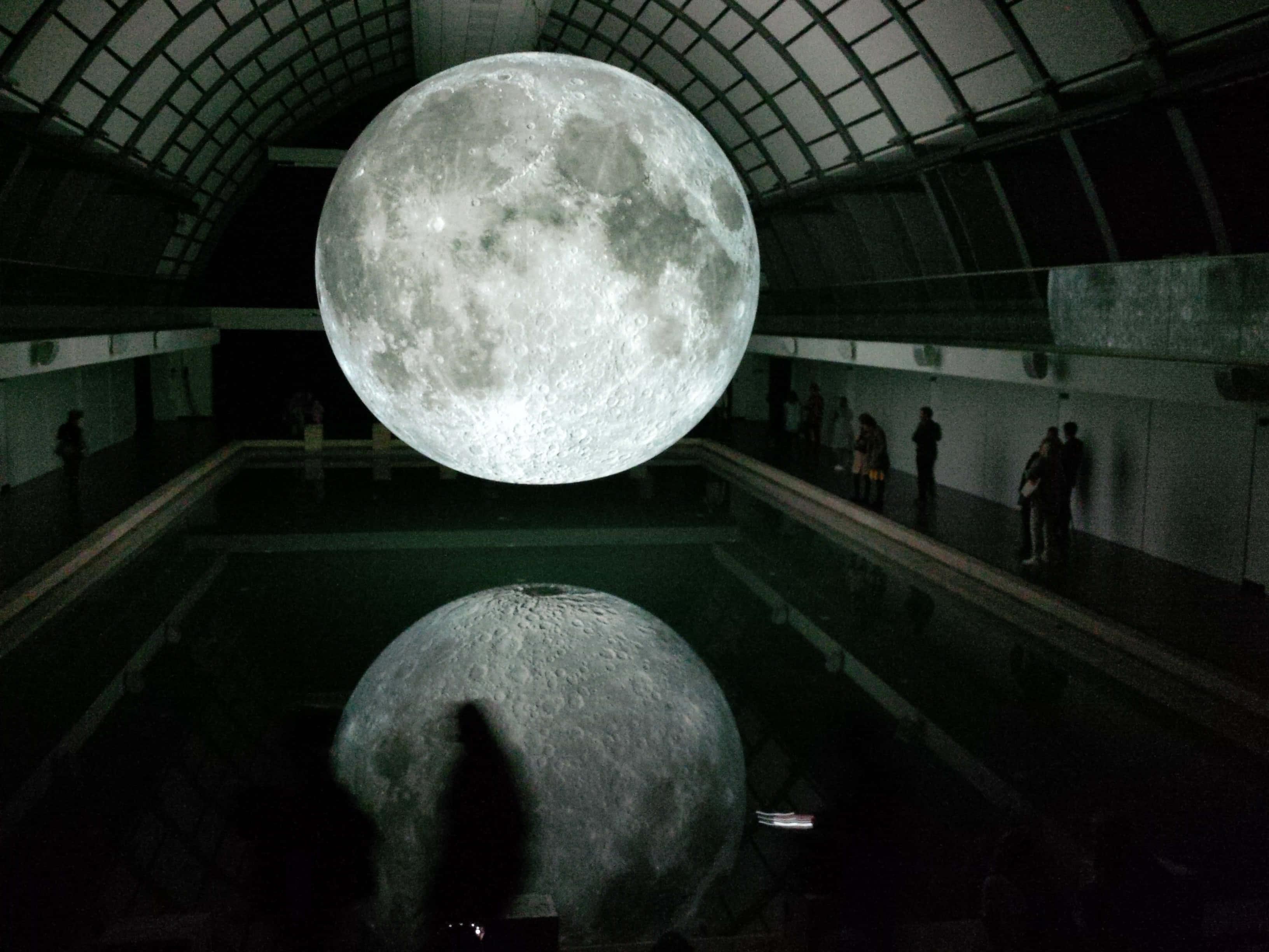 Full Moon Museum Picture — 3264x2448 wallpaper