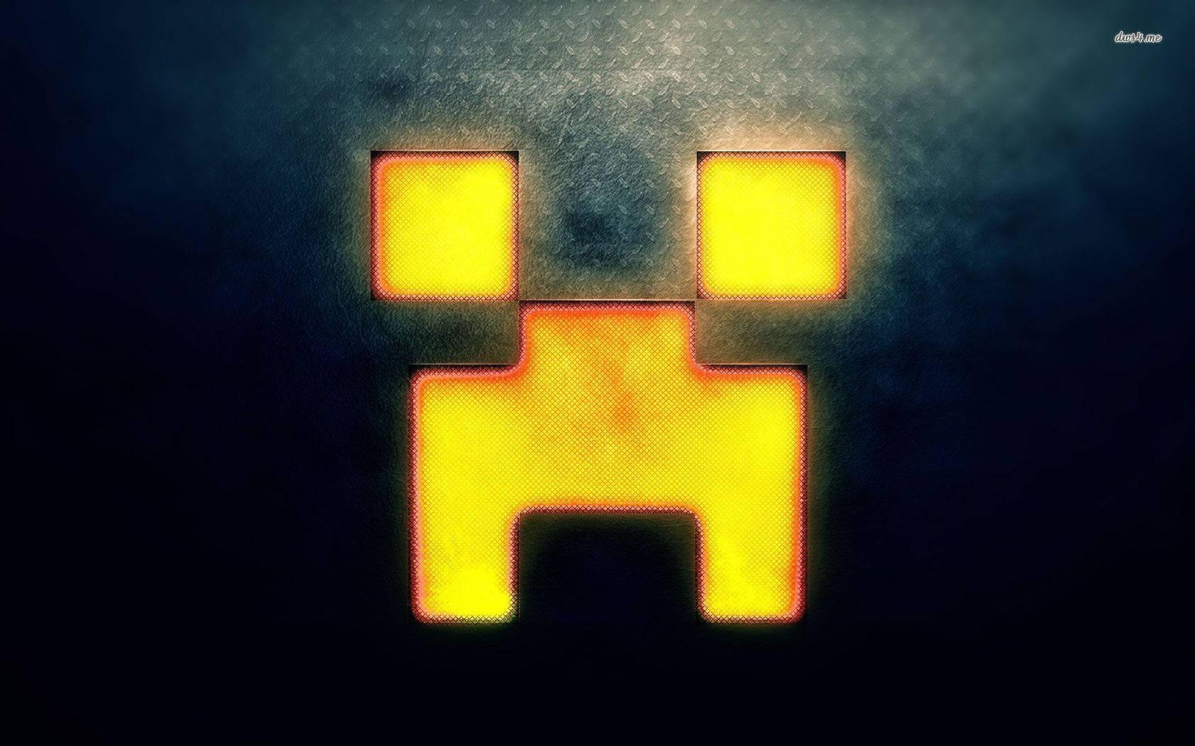 Glow up with this Minecraft Creeper Face