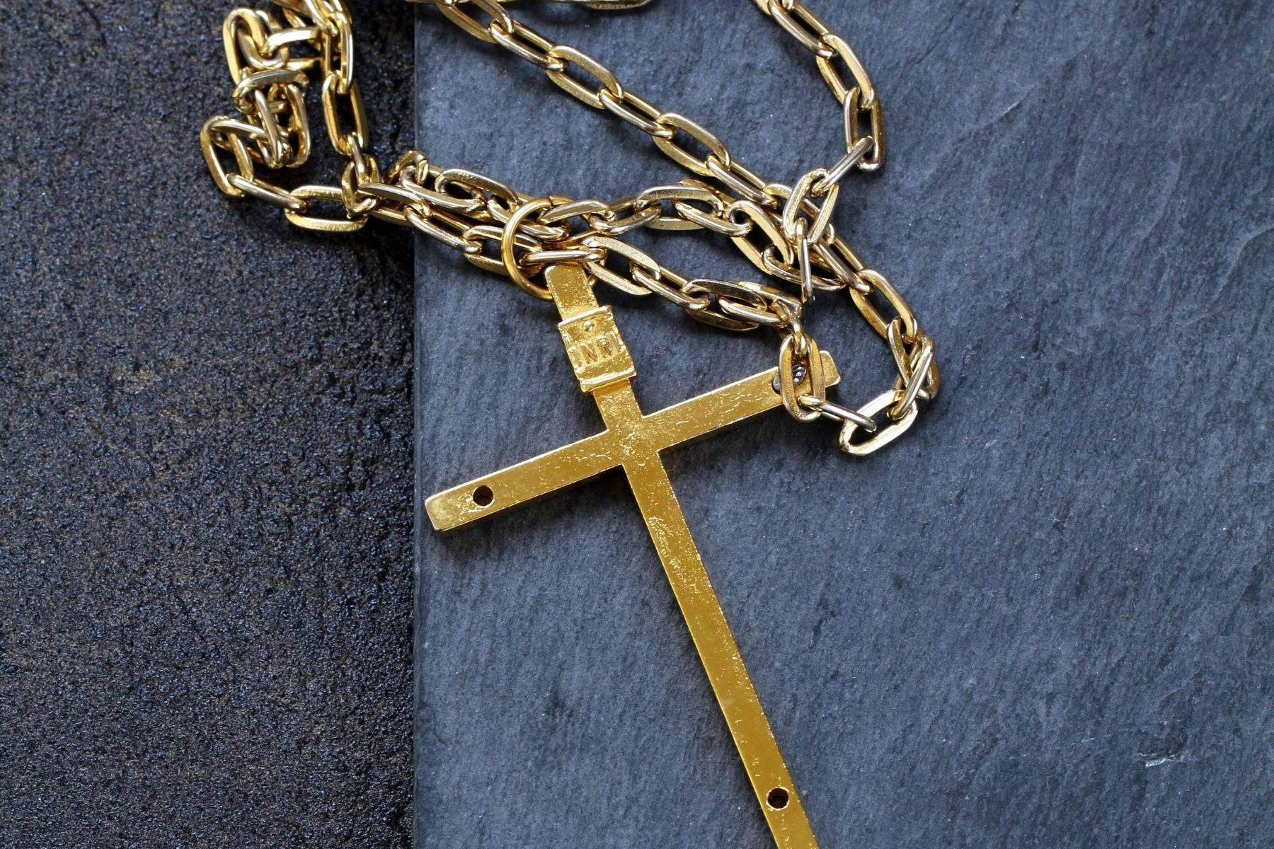 Golden Christian Cross Necklace — 1800x1200 wallpaper