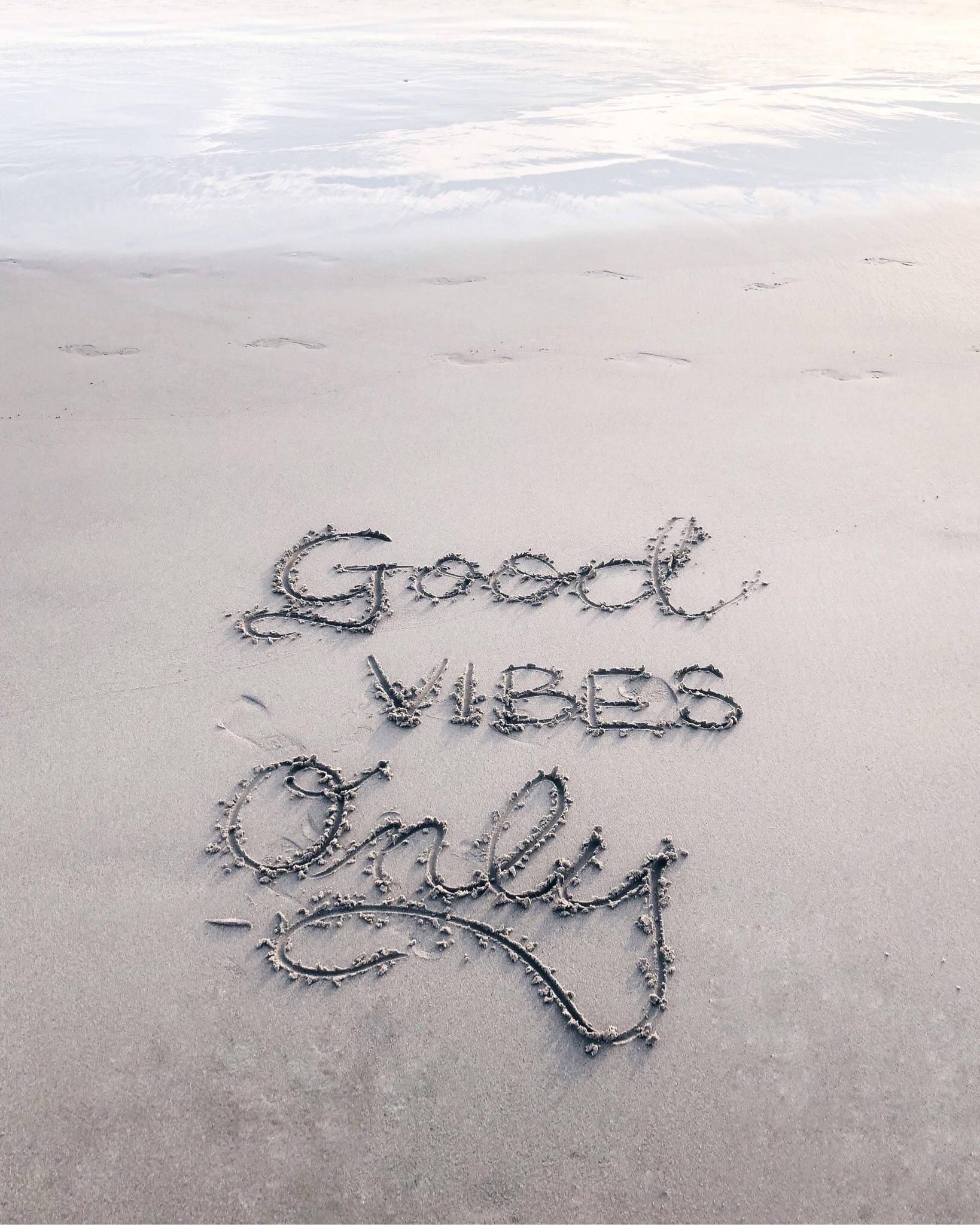 Good Vibes Summer Phone — 1638x2048 wallpaper