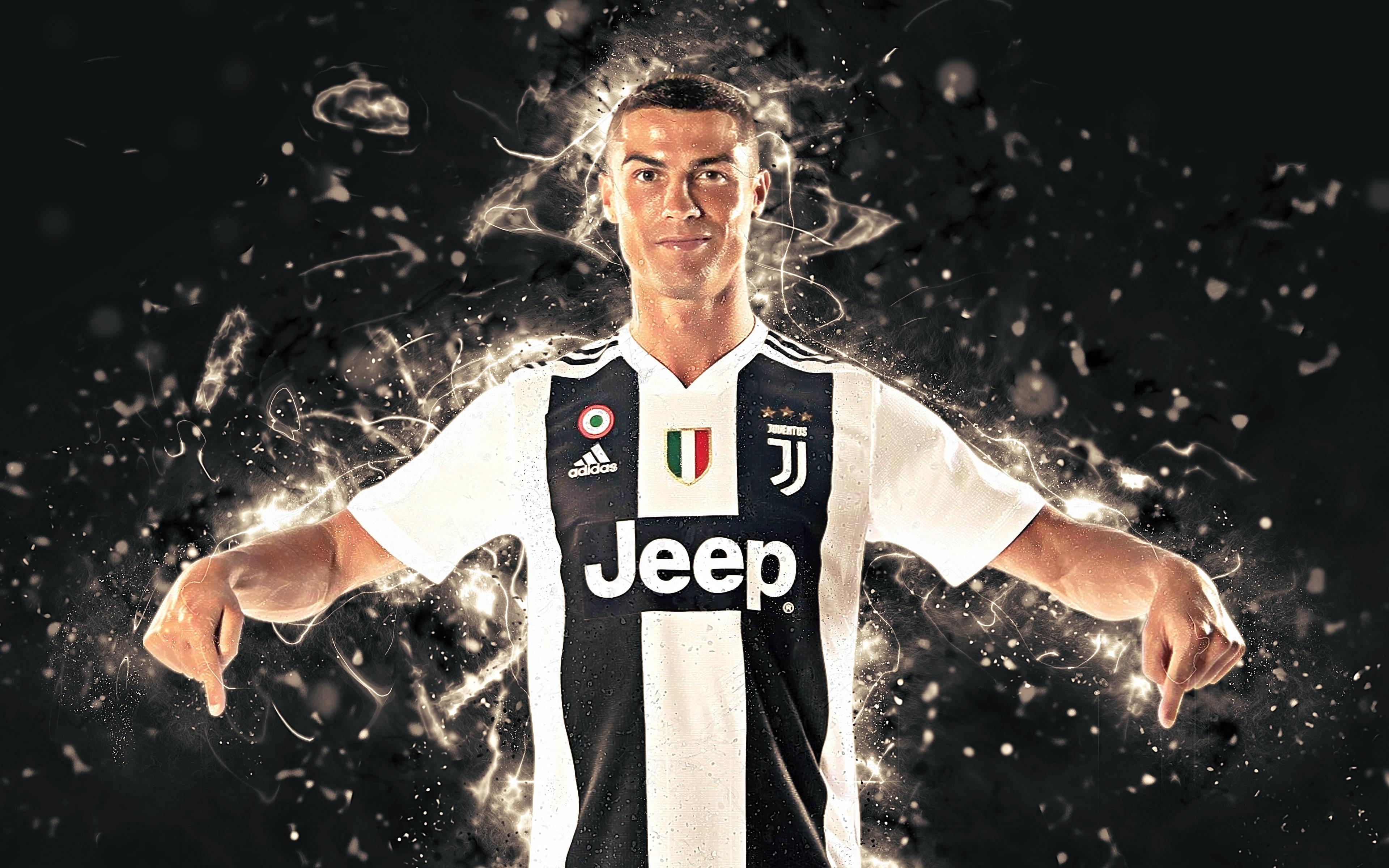 Half-Body Cristiano Ronaldo Hd 4k — 3840x2400 wallpaper