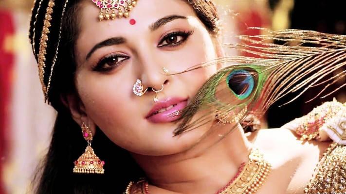 Halkat Jawani Heroine — 711x400 wallpaper