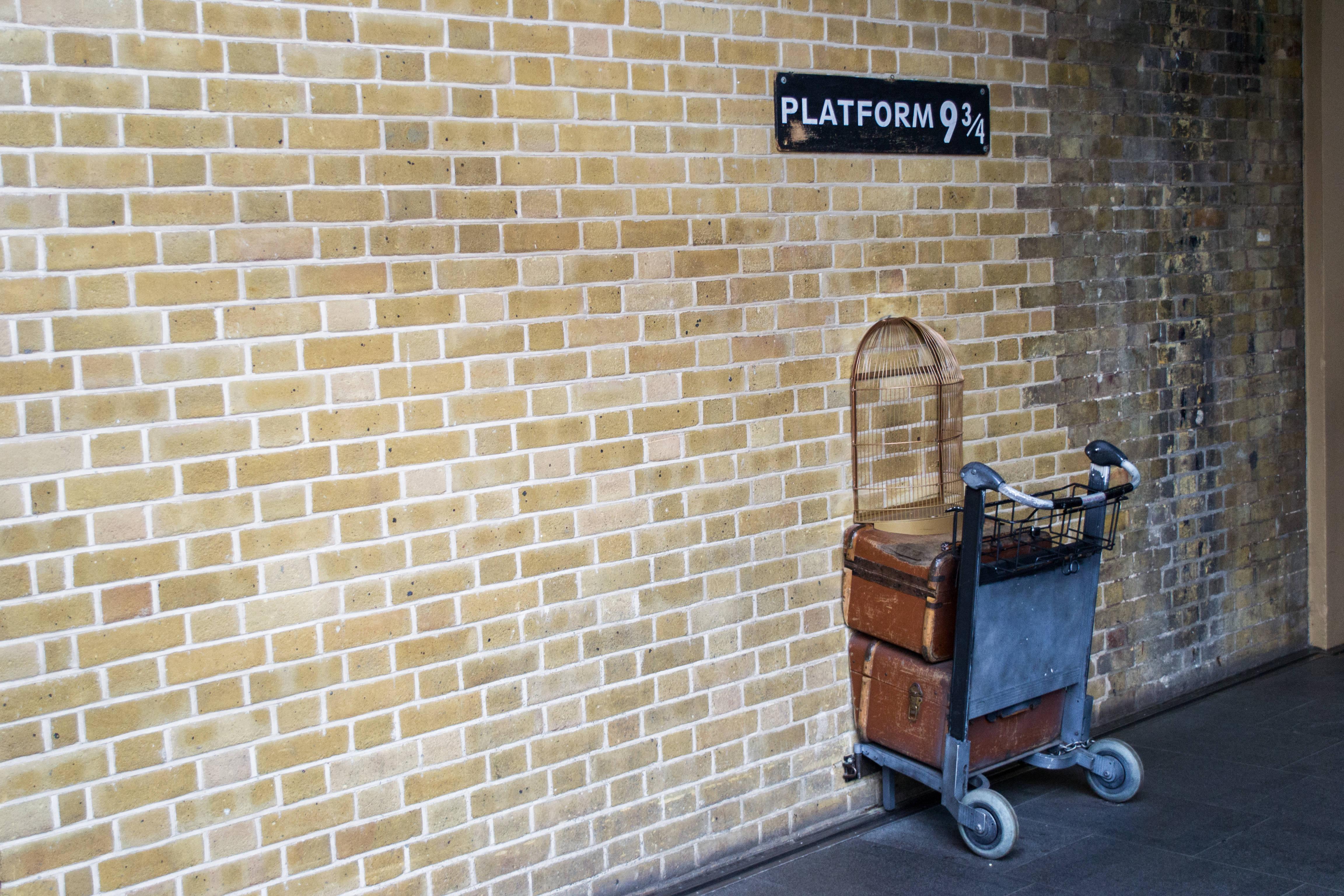 Harry Potter Platform Nine and Three Quarters — 4608x3072 wallpaper