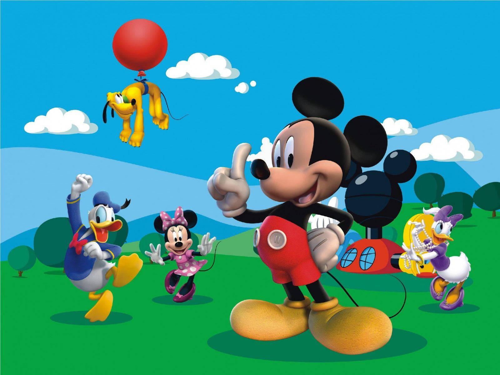 Having a Fun Day with my Pals — 1600x1199 wallpaper