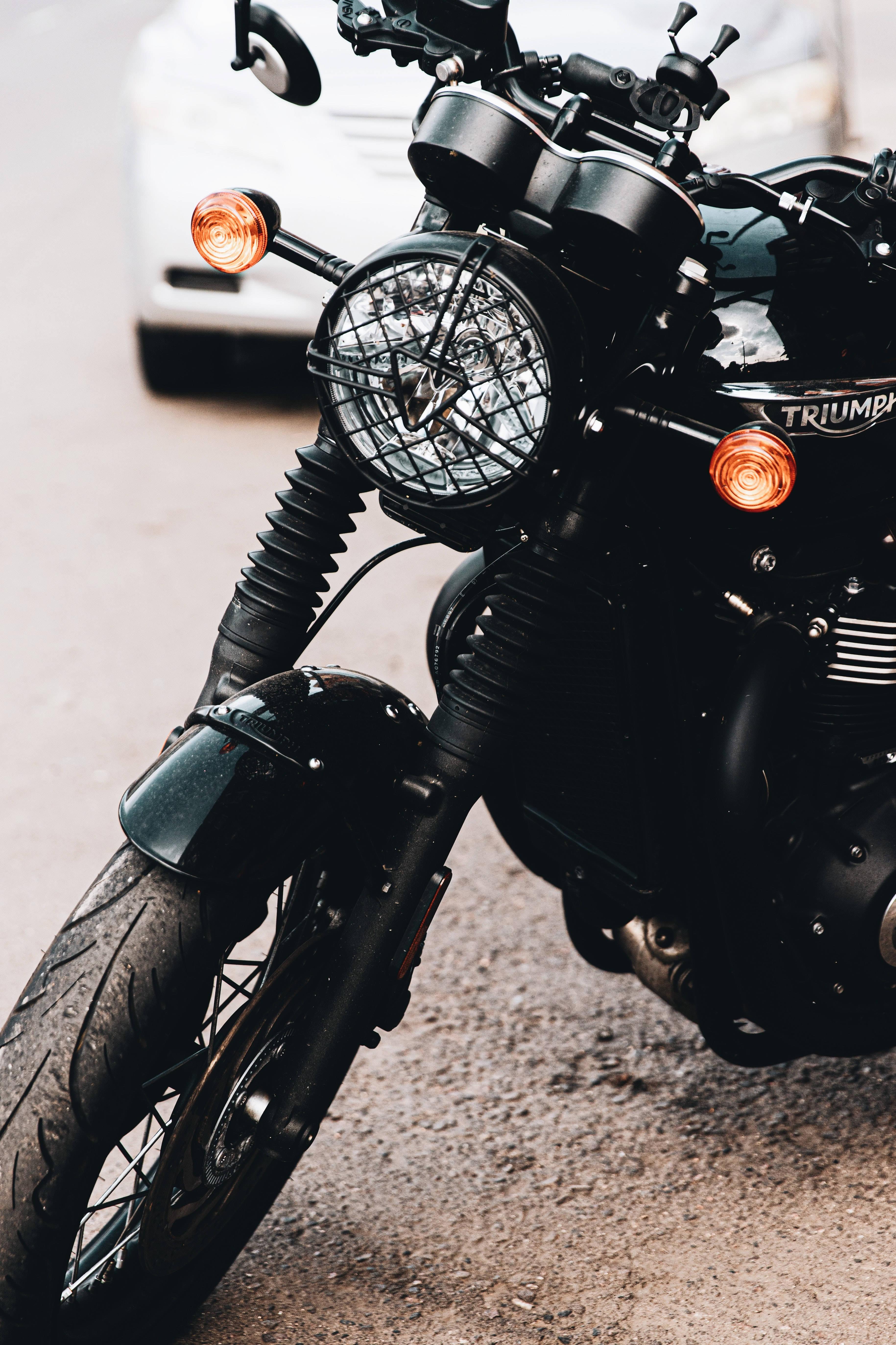 HD Black Motorcycle Close-up — 3659x5489 wallpaper
