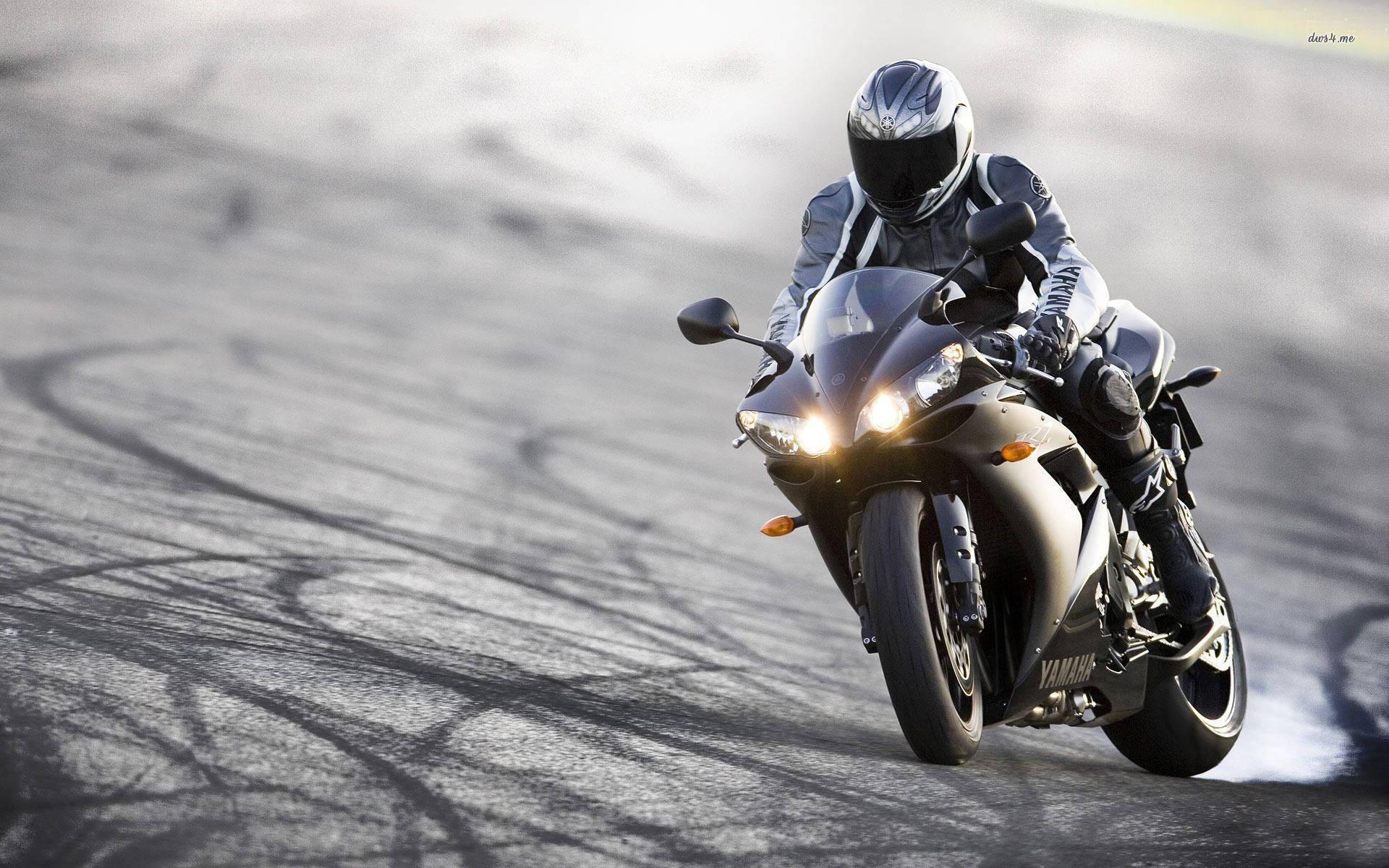 HD Black Motorcycle — 1920x1200 wallpaper