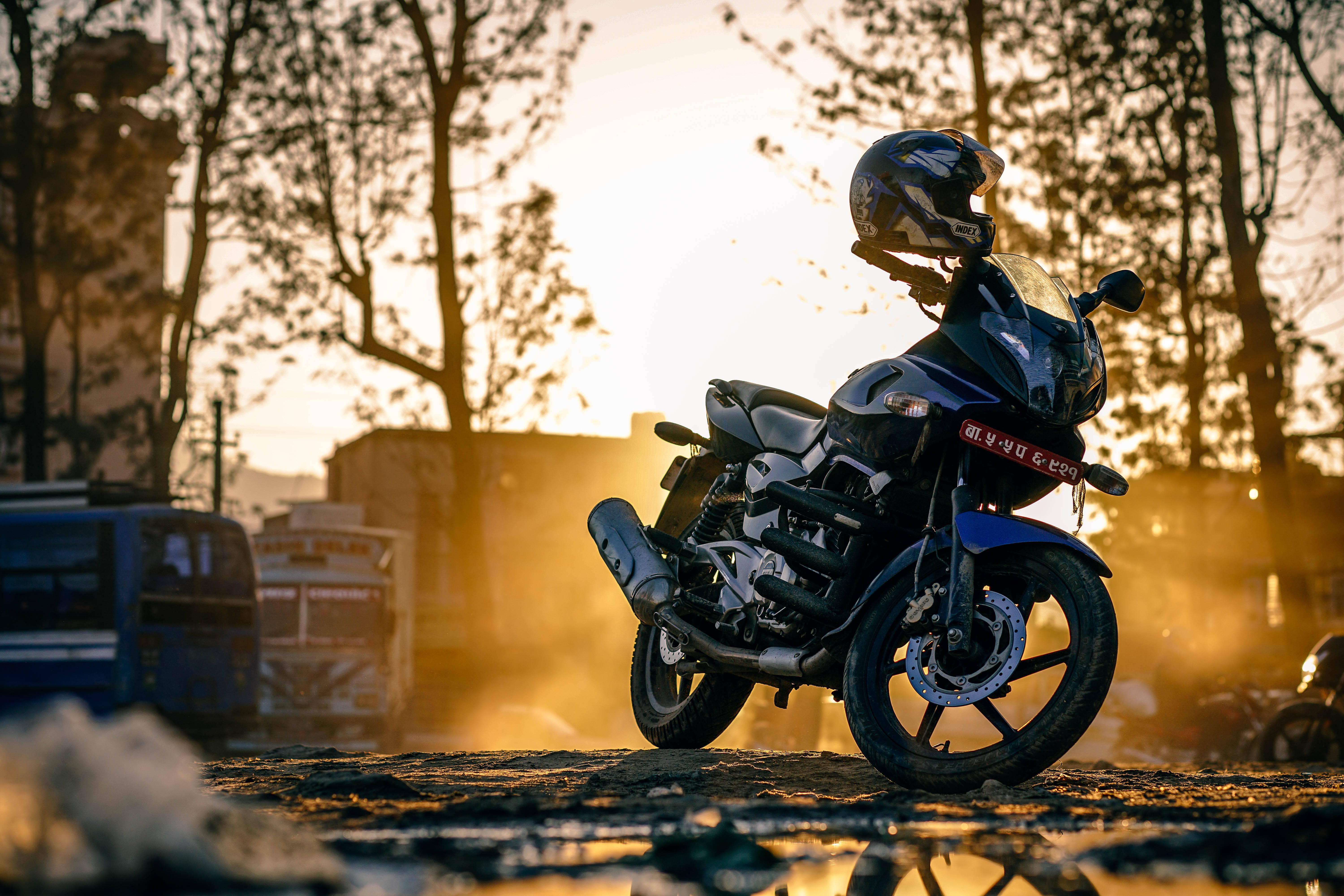 HD Black Motorcycle — 6000x4000 wallpaper
