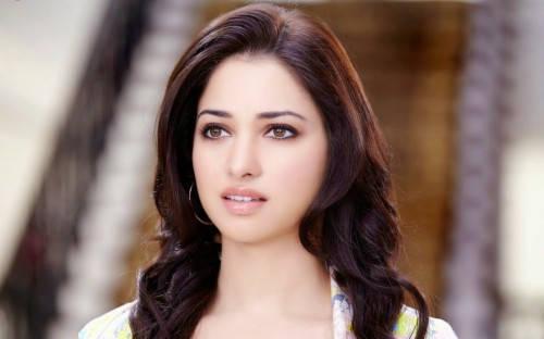 Heroine Tamanna Bhatia Looking Afar — 500x312 wallpaper
