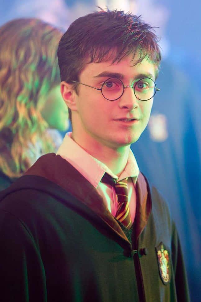 Hogwarts - Home of Magic — 647x971 wallpaper